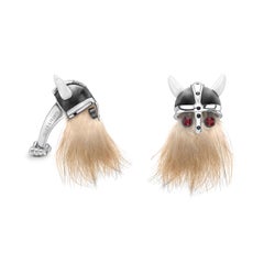 Sterling Silber Haariger Wikingerschädel mit schwarzem Helm und Rubinauge Manschettenknöpfe