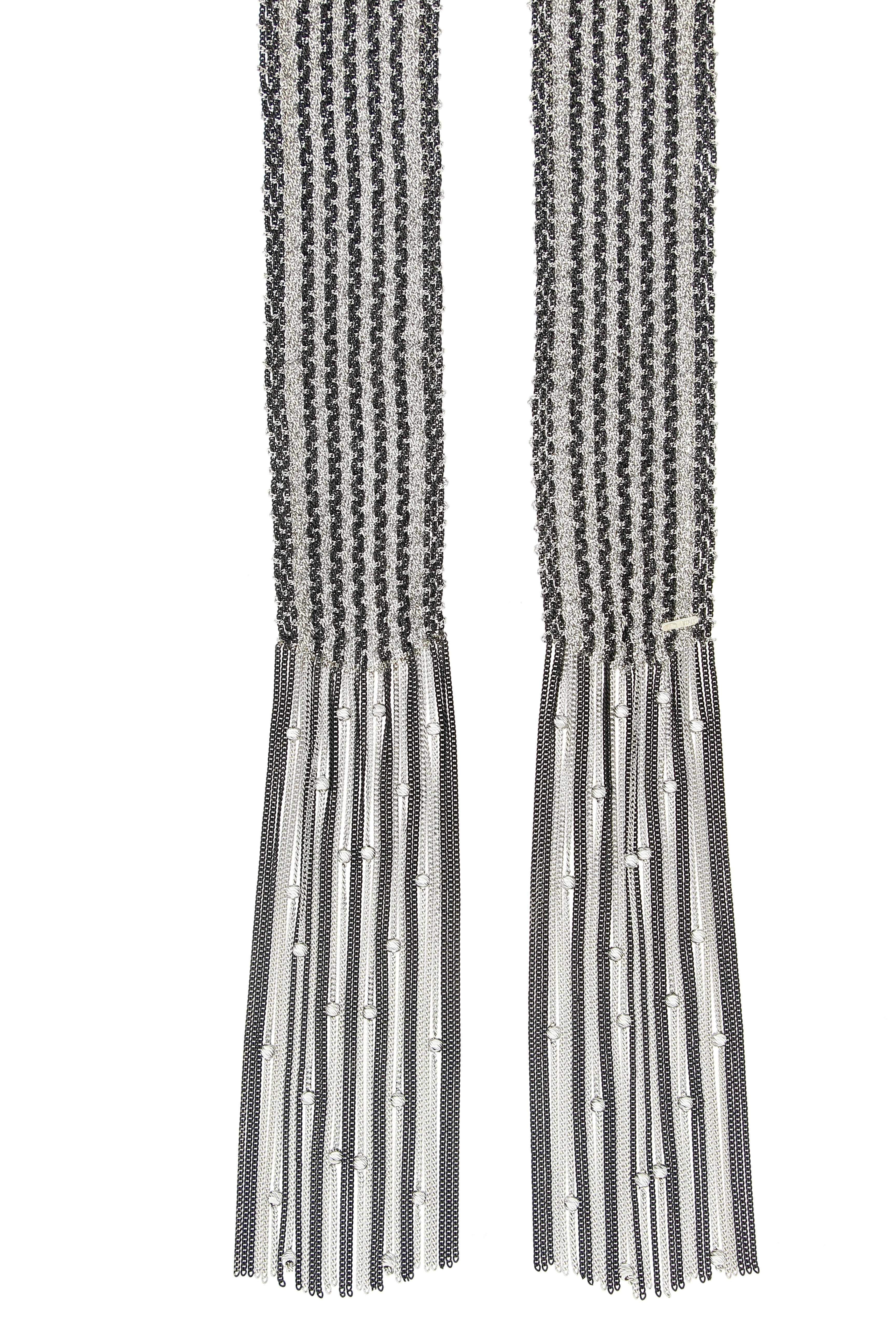 Handgefertigte Schal-Halskette aus Sterlingsilber (Zeitgenössisch) im Angebot