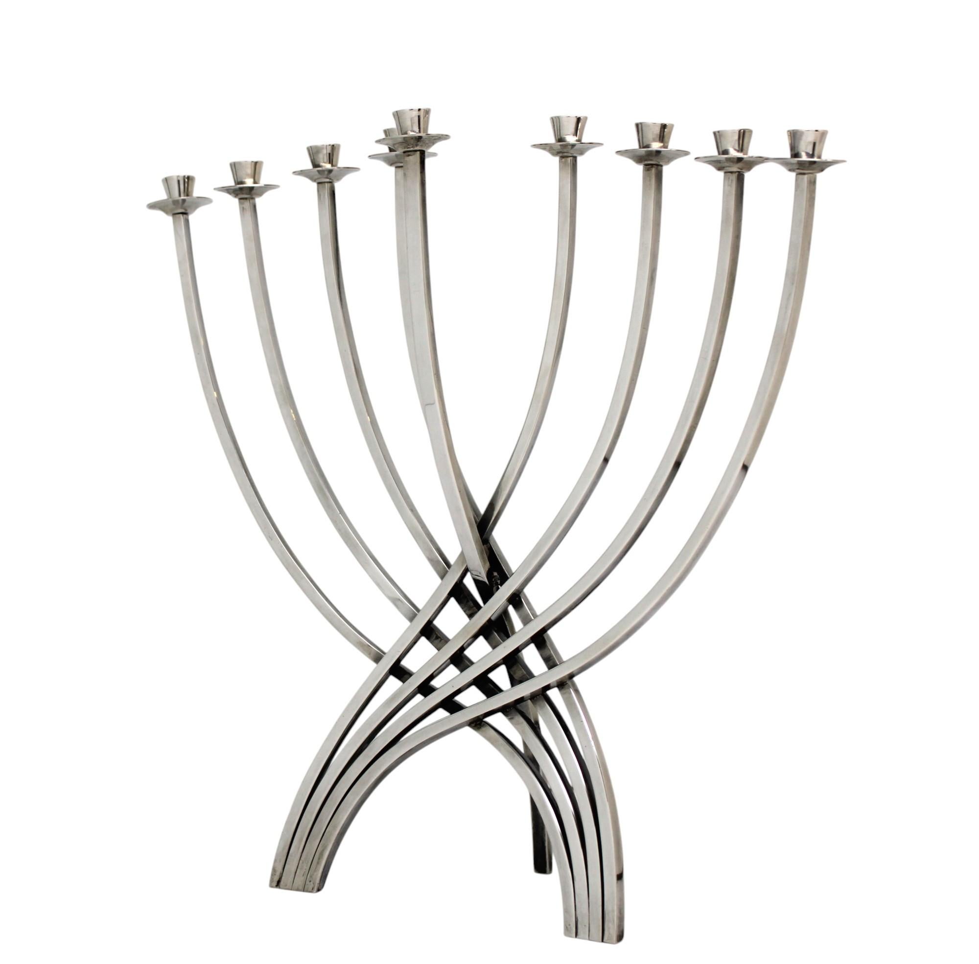 Menorah de Hanukkah de plata de ley de Ludwig Yehuda Wolpert, Nueva York Circa 1970 Moderno en venta