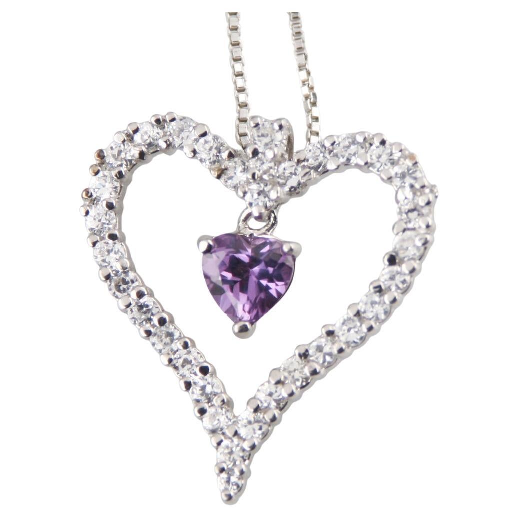 Ciondolo con zaffiro penzolante in cornice a cuore in argento 925 con catenina da 16".