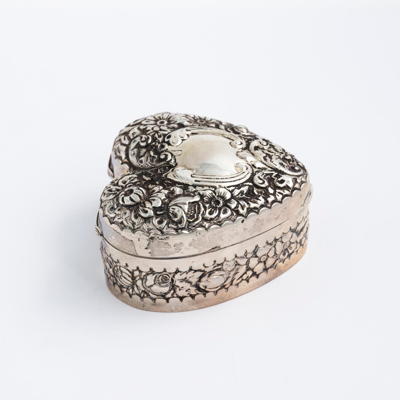 Victorian Sterling Silver Heart Shaped Box