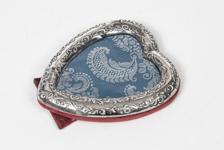 Sterling Silver Heart Shaped Picture Frame For Sale at 1stDibs