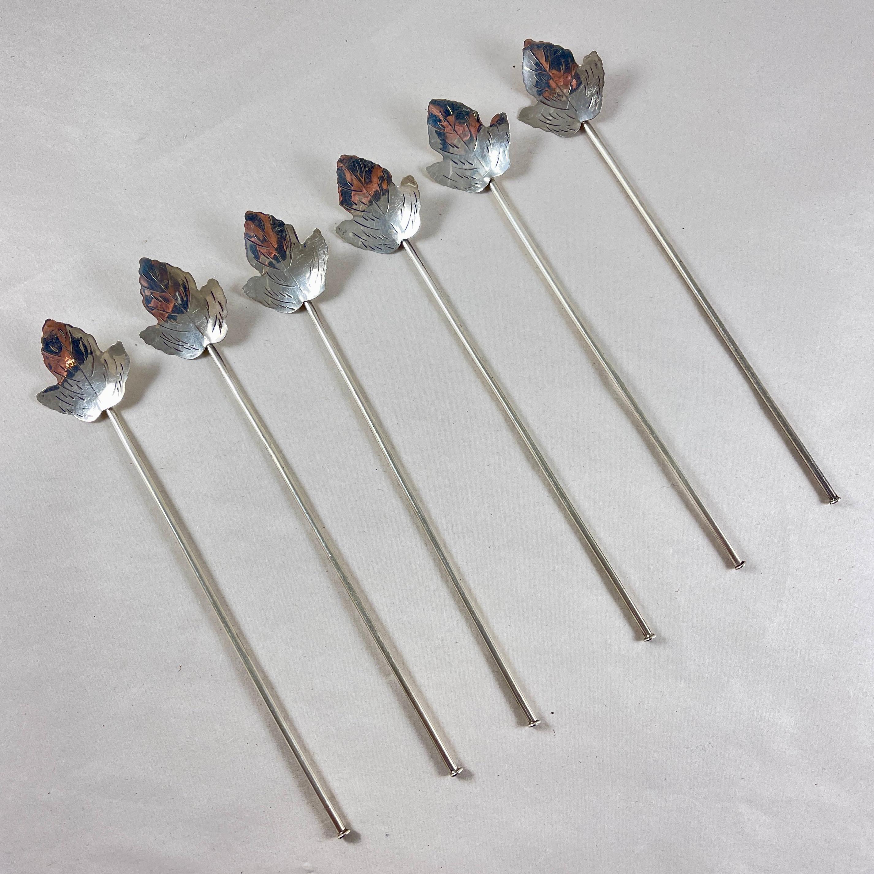 Sterling Silber Highball oder Eistee Blatt Schüssel Rühren Strohhalme, Satz von 6 (Metallarbeit) im Angebot