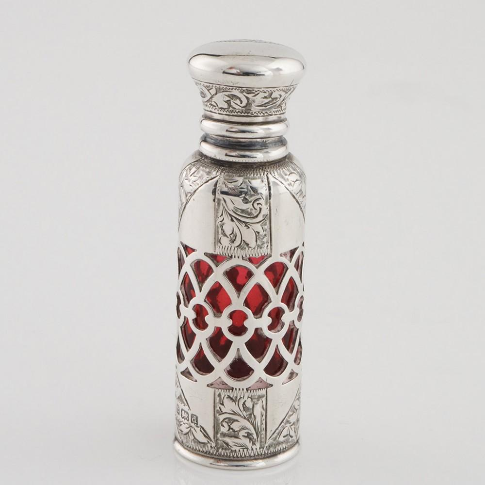 Sterling Silver Hinged Top and Ruby Glass Perfume Bottle Birmingham 1903 In Good Condition In Tunbridge Wells, GB
