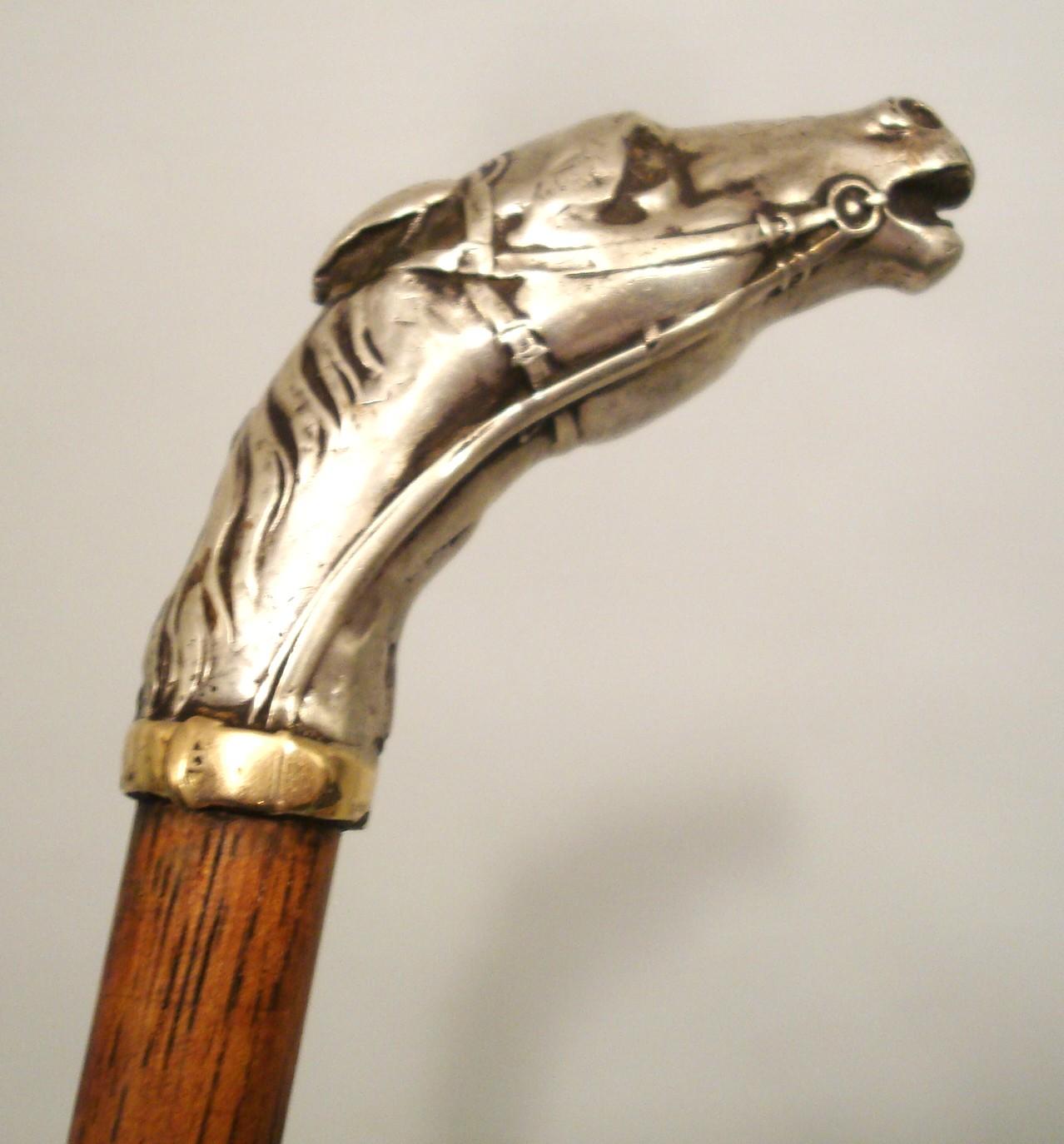 Fouet d'équitation à tête de cheval en argent c1920 en vente 1