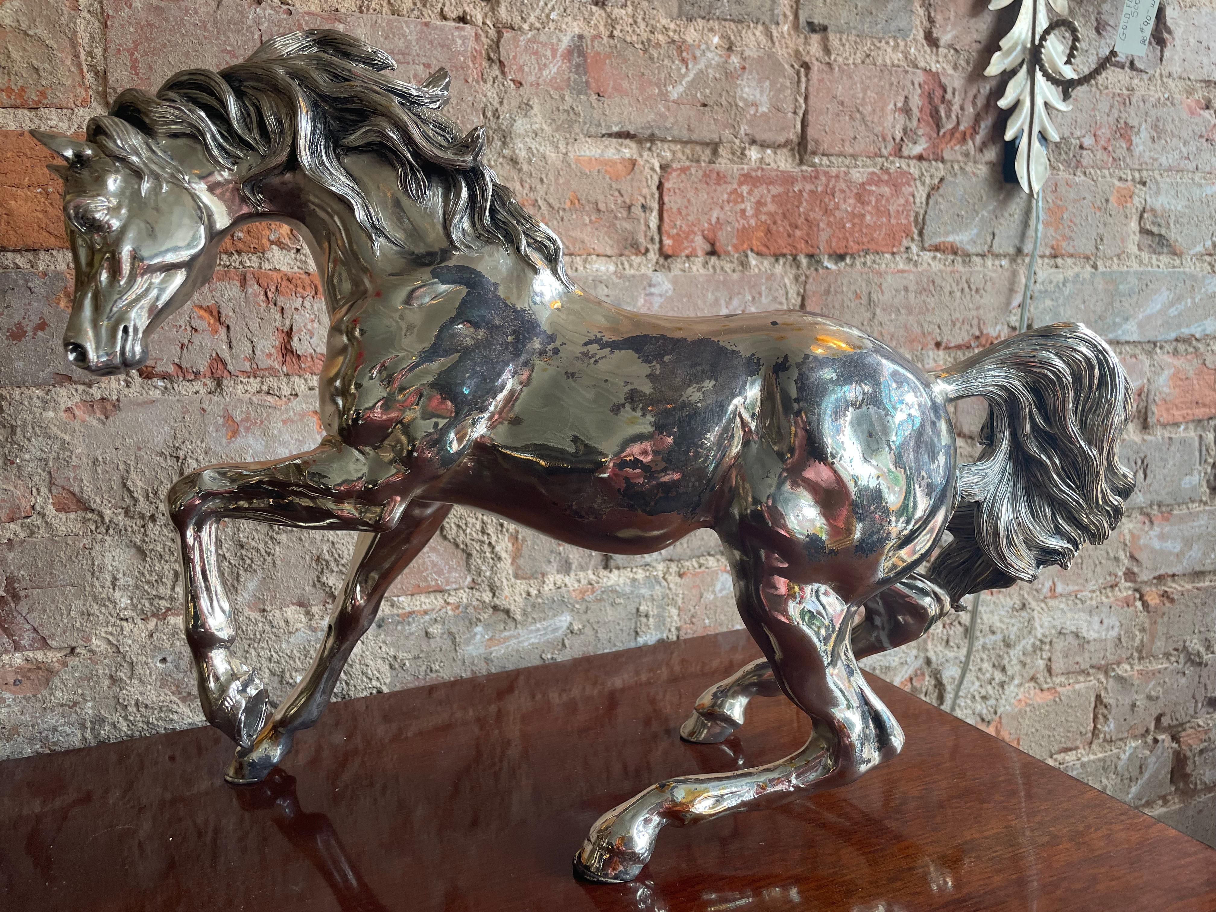 XX secolo Scultura di cavallo in argento sterling in vendita