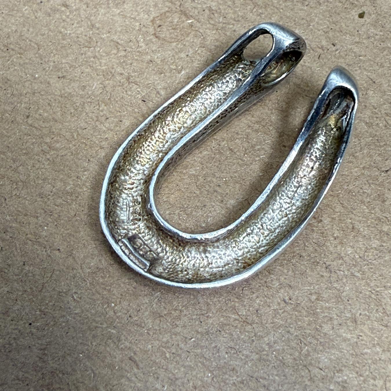 Sterling Silver Horseshoe Pendant Charm Style Hermes In Good Condition For Sale In Chula Vista, CA