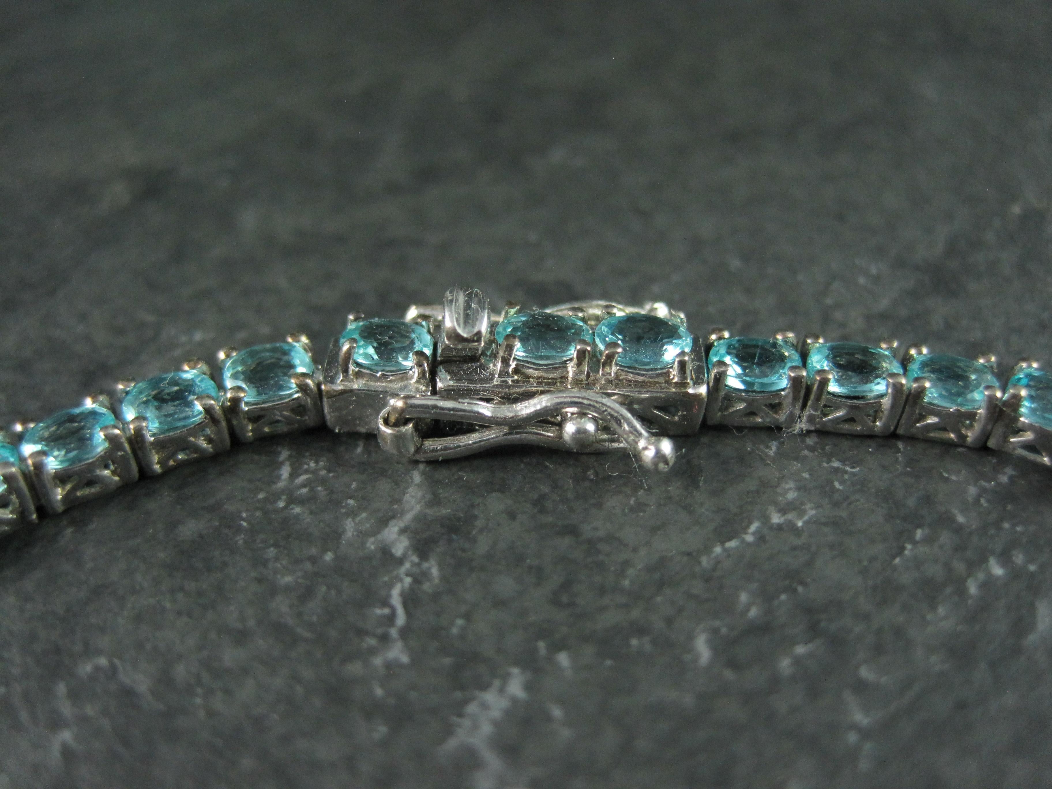 Pulsera de tenis de turmalina azul helada de plata de ley 8 pulgadas en venta 1