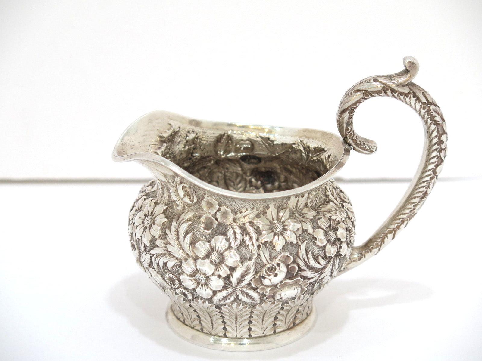 Sterling Silver Jacobi & Jenkins Antique c 1899 Floral Repousse Tea / Coffee Set For Sale 4
