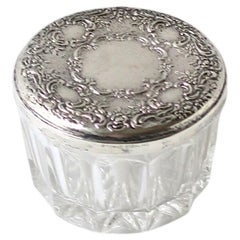 Joyero de plata de ley con espejo de tocador de estilo victoriano, ca. finales del s. XX