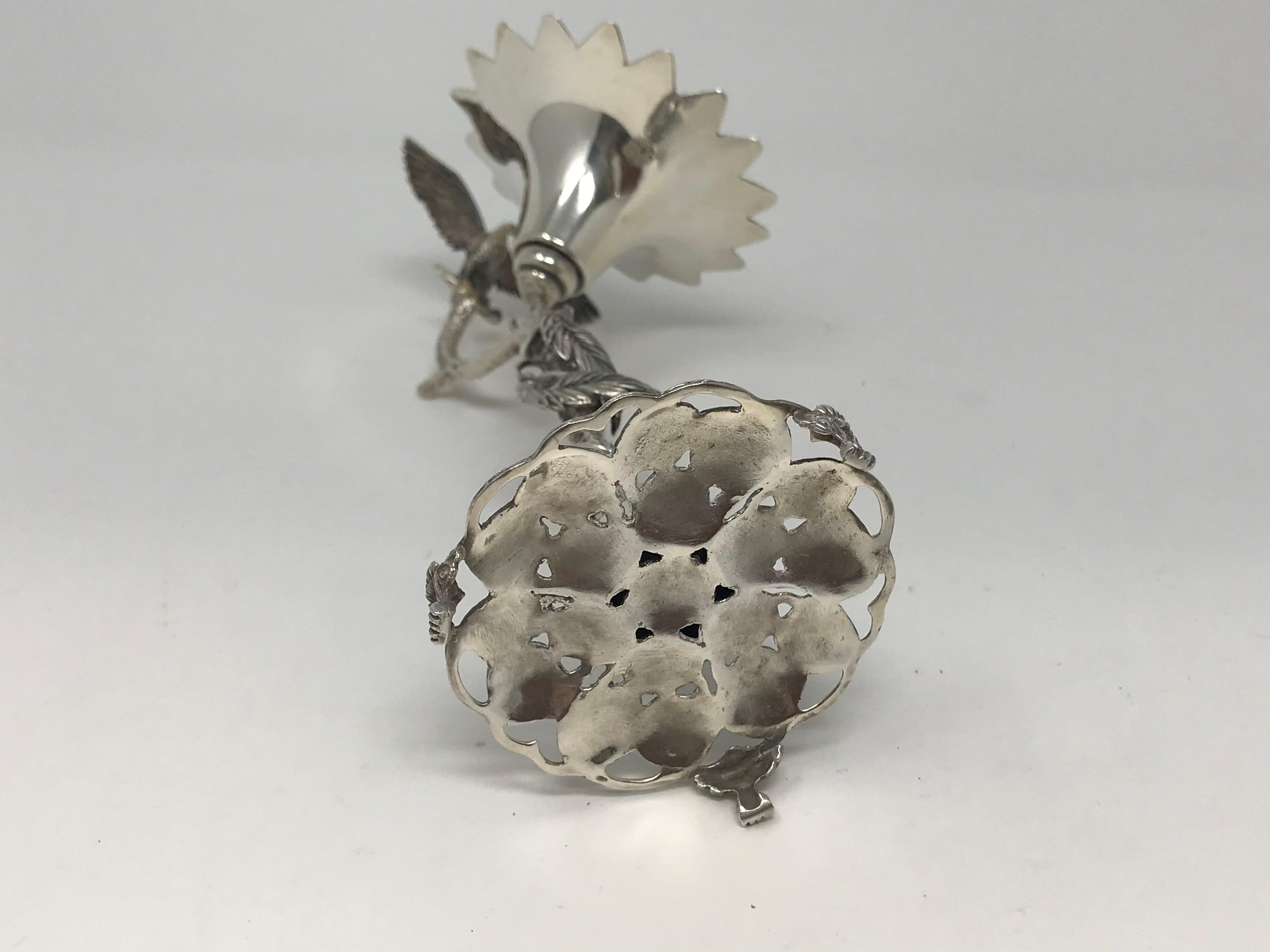 Scatola per spezie Besamin in argento massiccio con fiori e uccelli in vendita 3