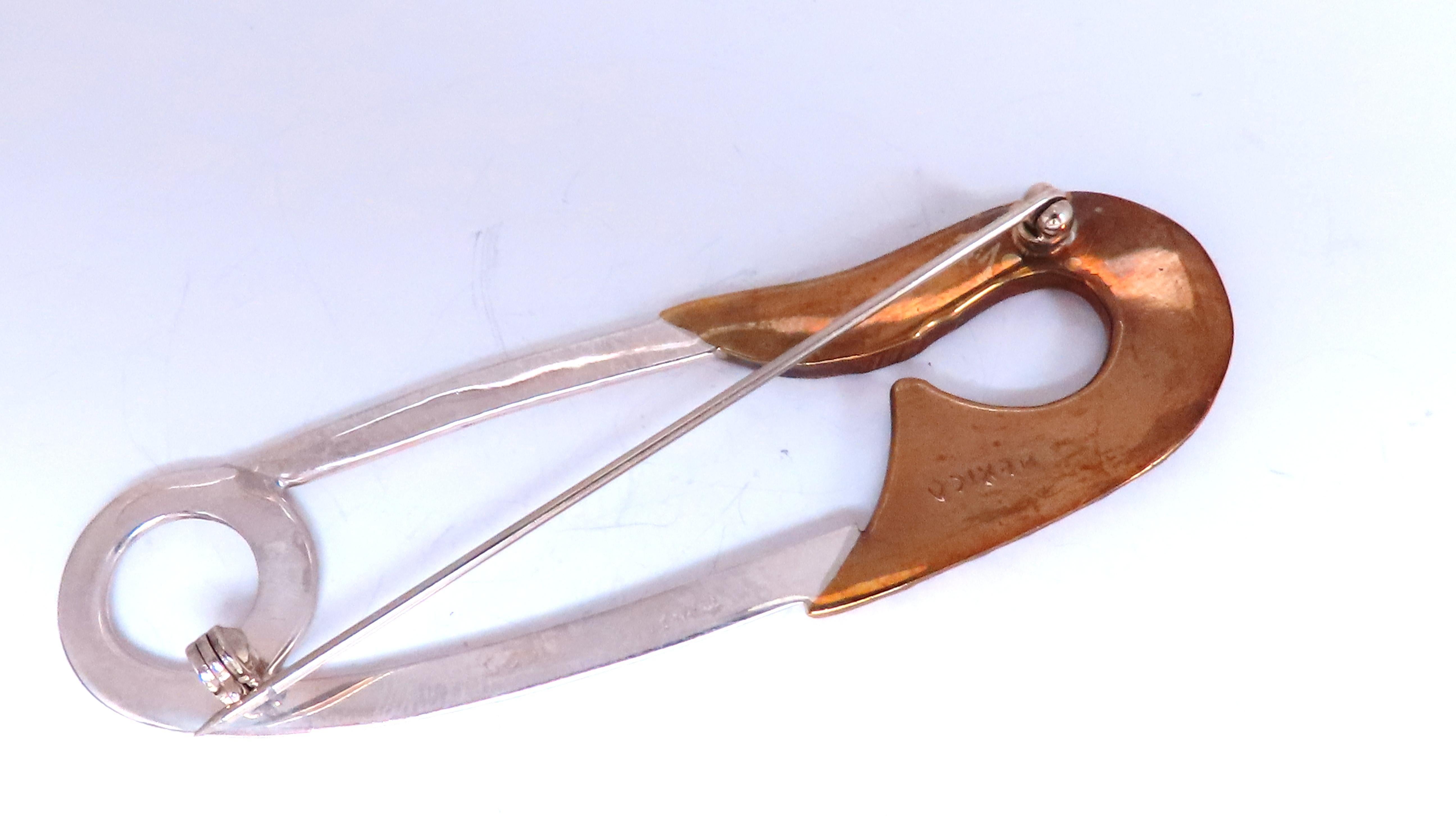 Sterling Silver Jumbo Safety Pin 12555 In New Condition For Sale In New York, NY