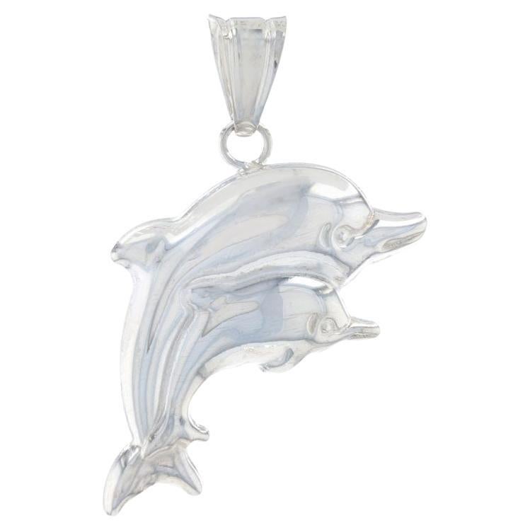 Sterling Silver Jumping Dolphins Pendant - 925 Mama Cow & Baby Calf For Sale