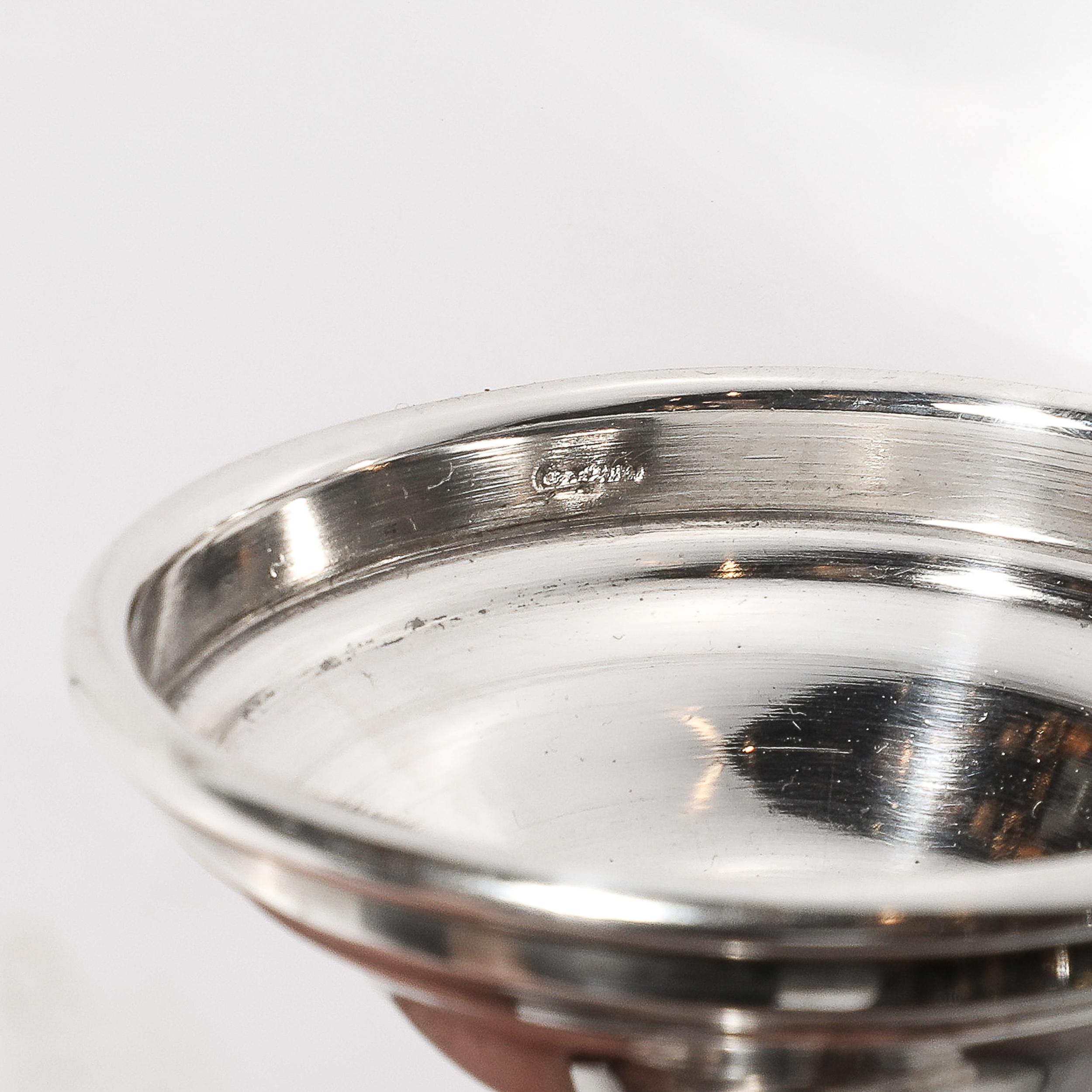 Copa de Kiddush de Plata de Ley con Detalles Lineales Labrados a Mano y Motivo de la Estrella de David en venta 3