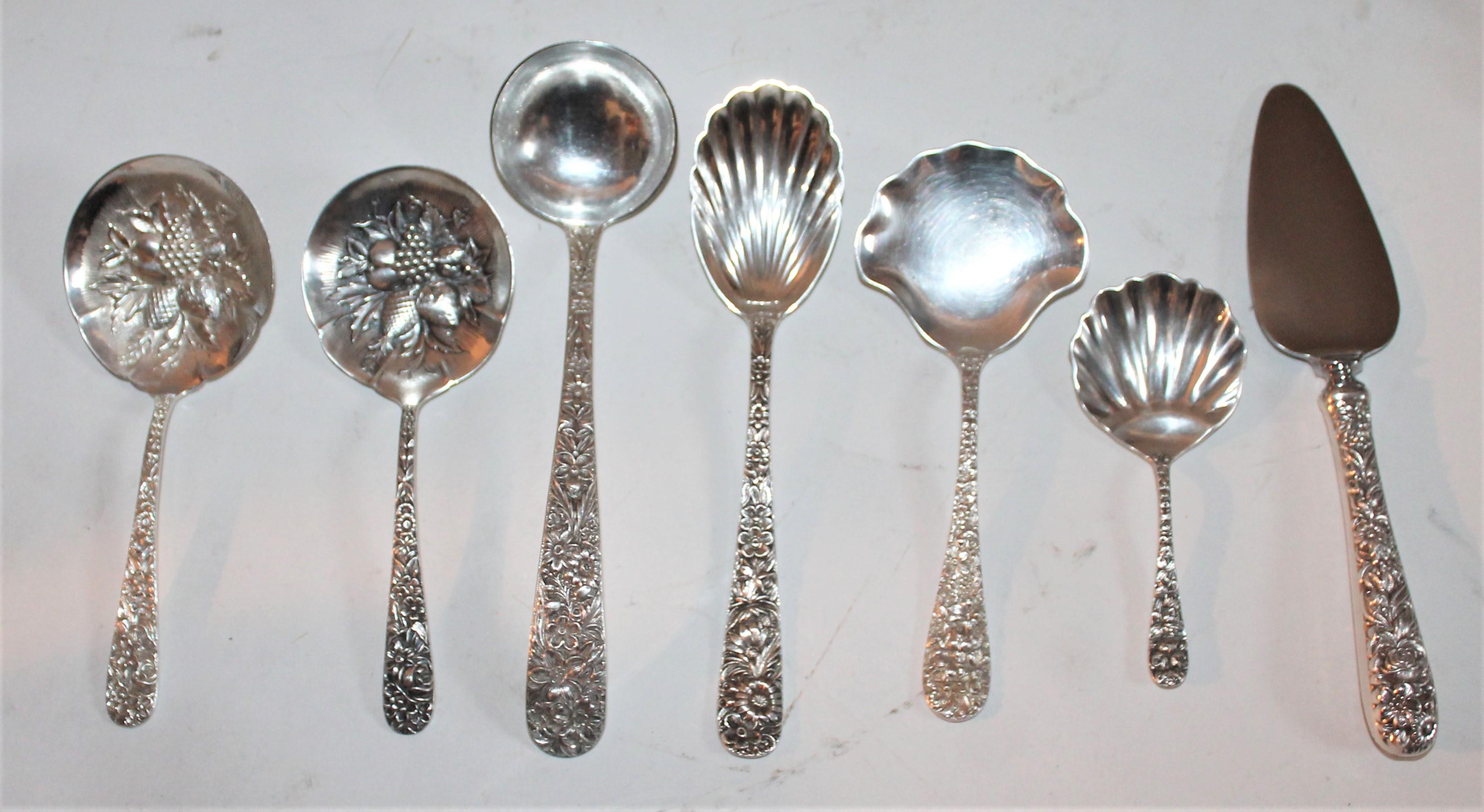 5.25 x 1 x 2 ( x2) flora spoons
6.5 x 1.5 x 1.5 ladle 
6 x 1.5 x 1.5 shell floral spoon large
2x 5.5 x 1 shell floral spoon median
1.5 x 3.5 x 1 shell floral spoon small
6.5 x 1.5 x 1 Spatula.