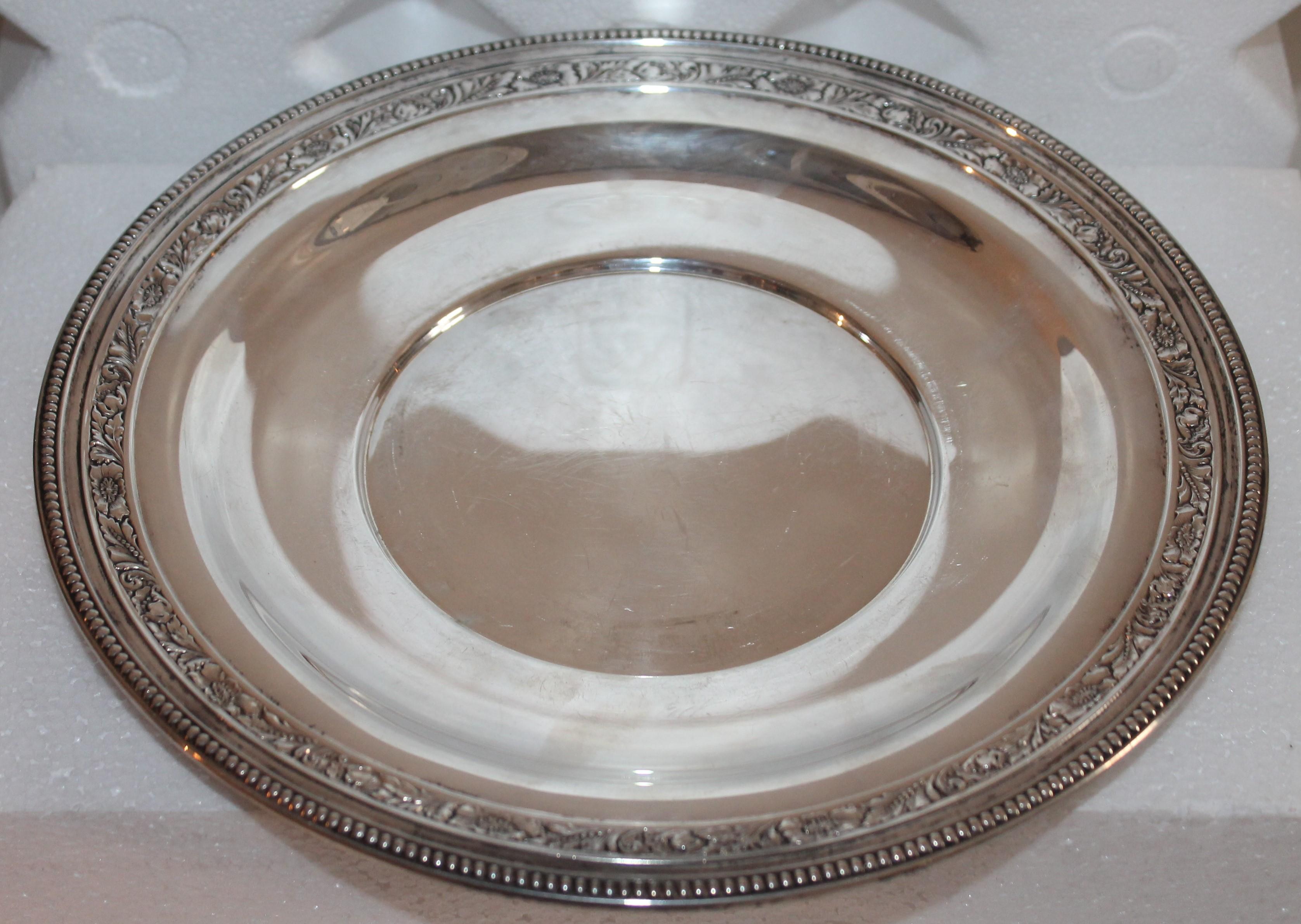 Sterling Silver Large Serving Bowls / 2 In Good Condition For Sale In Los Angeles, CA