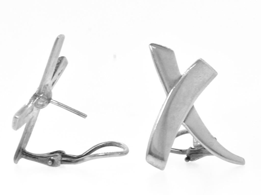 Women's or Men's Sterling Silver Largest Size 'Kiss' earrings by Paloma Picasso for Tiffany & Co.