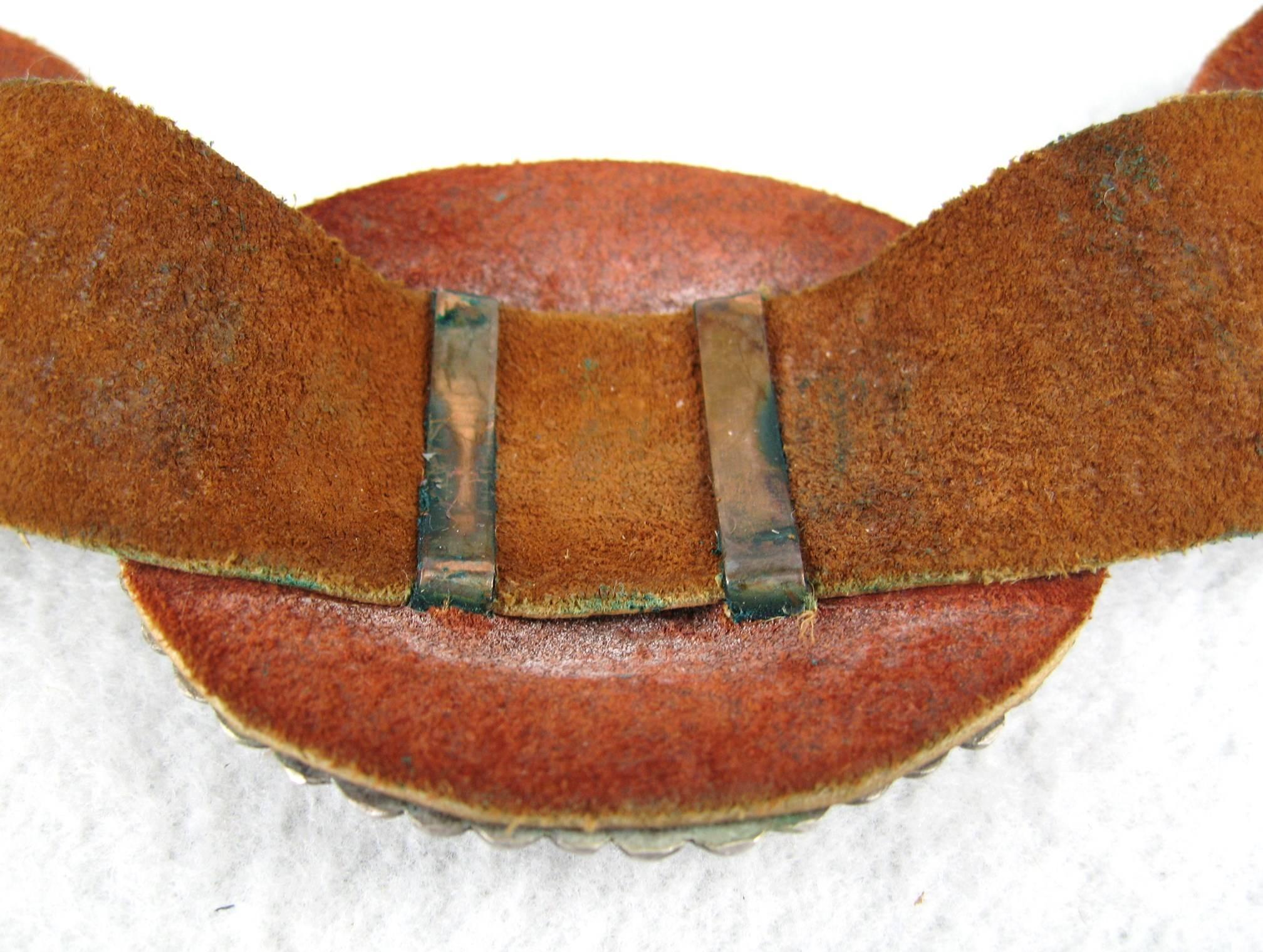 Navajo Concho-Gürtel aus Leder in Sterlingsilber OLD PAWN Indigene Kunst (Nord-/Südamerika)  im Angebot 2