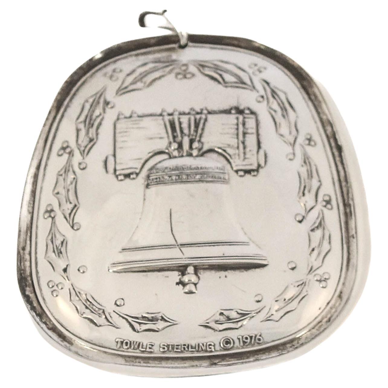 Ornement de Noël Liberty Bell en argent sterling