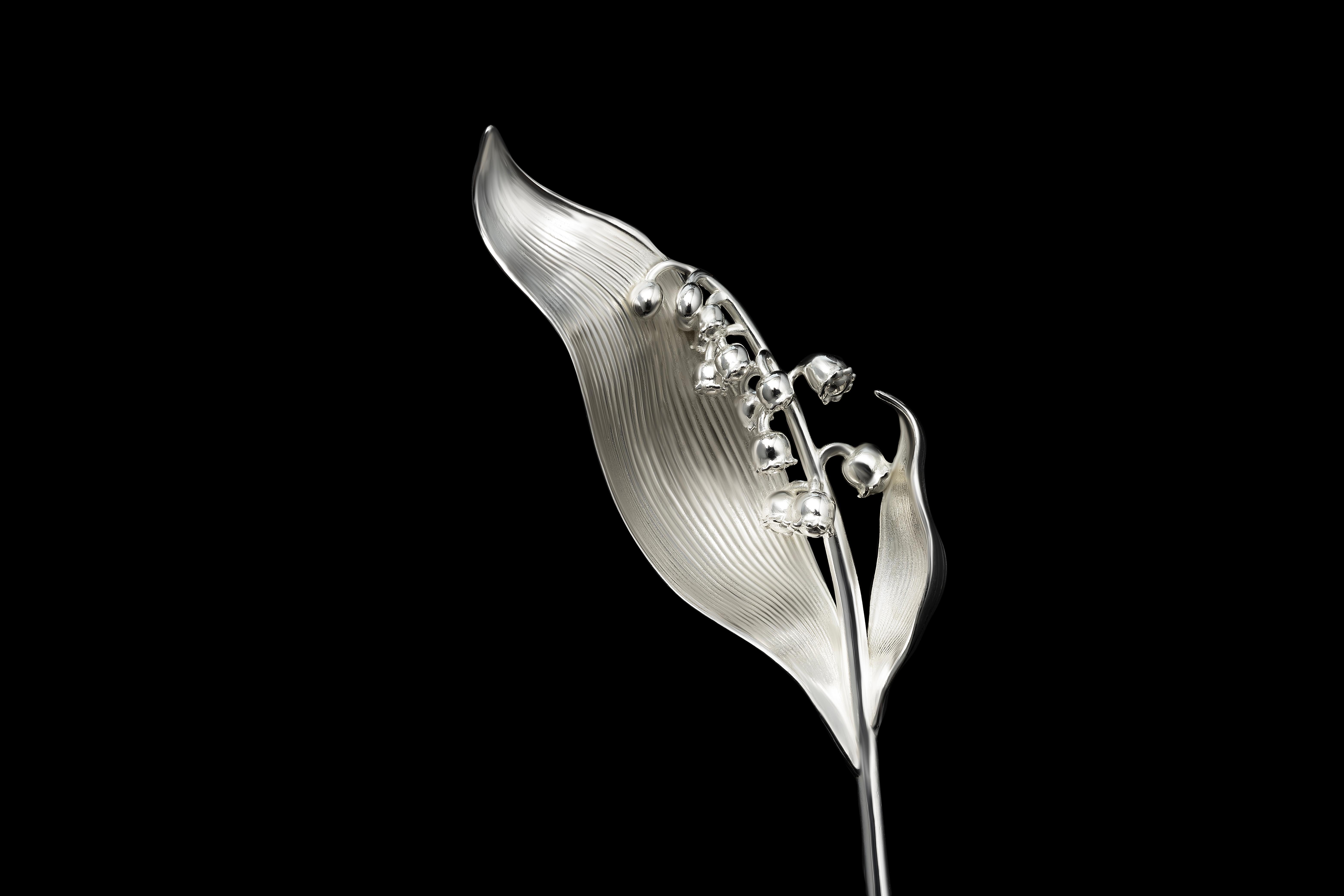 Art Nouveau Cucchiaio in argento Sterling Lily of the Valley con dettaglio di foglie scultoree in vendita