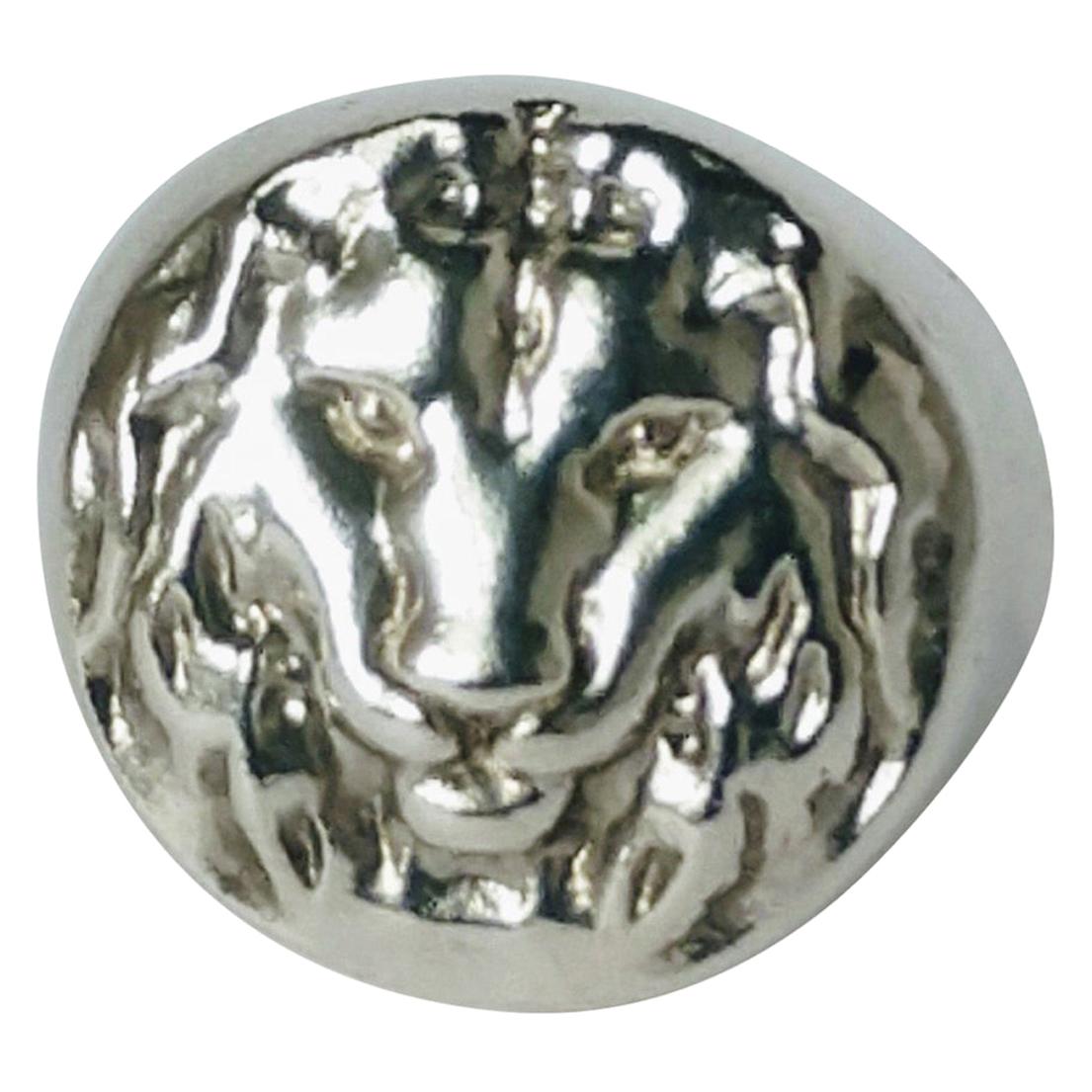 En vente :  Bague sigillaire en argent sterling représentant un lion judaïque