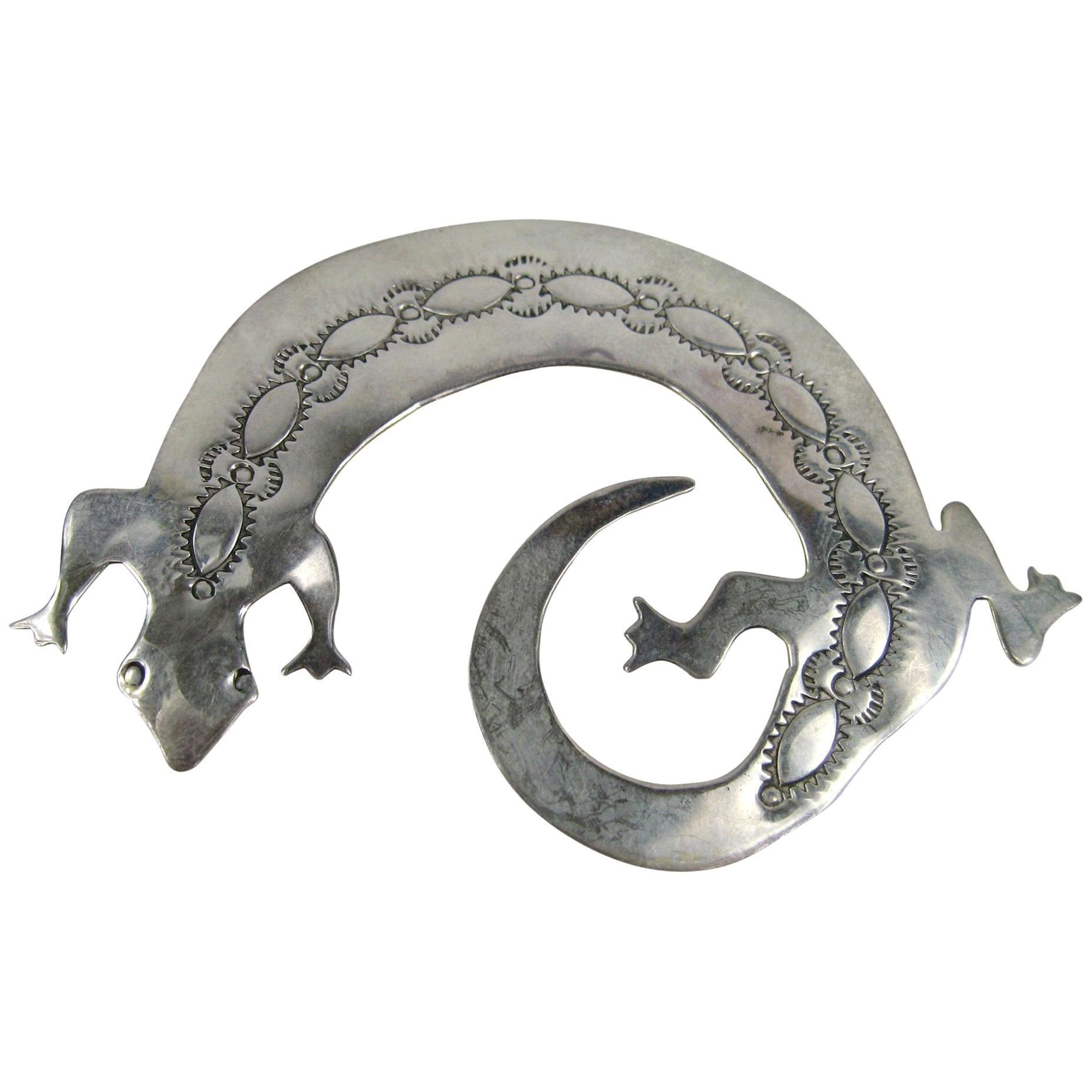 Sterling silver Lizard Brooch Pin Singed Chee Hand Made Navajo
