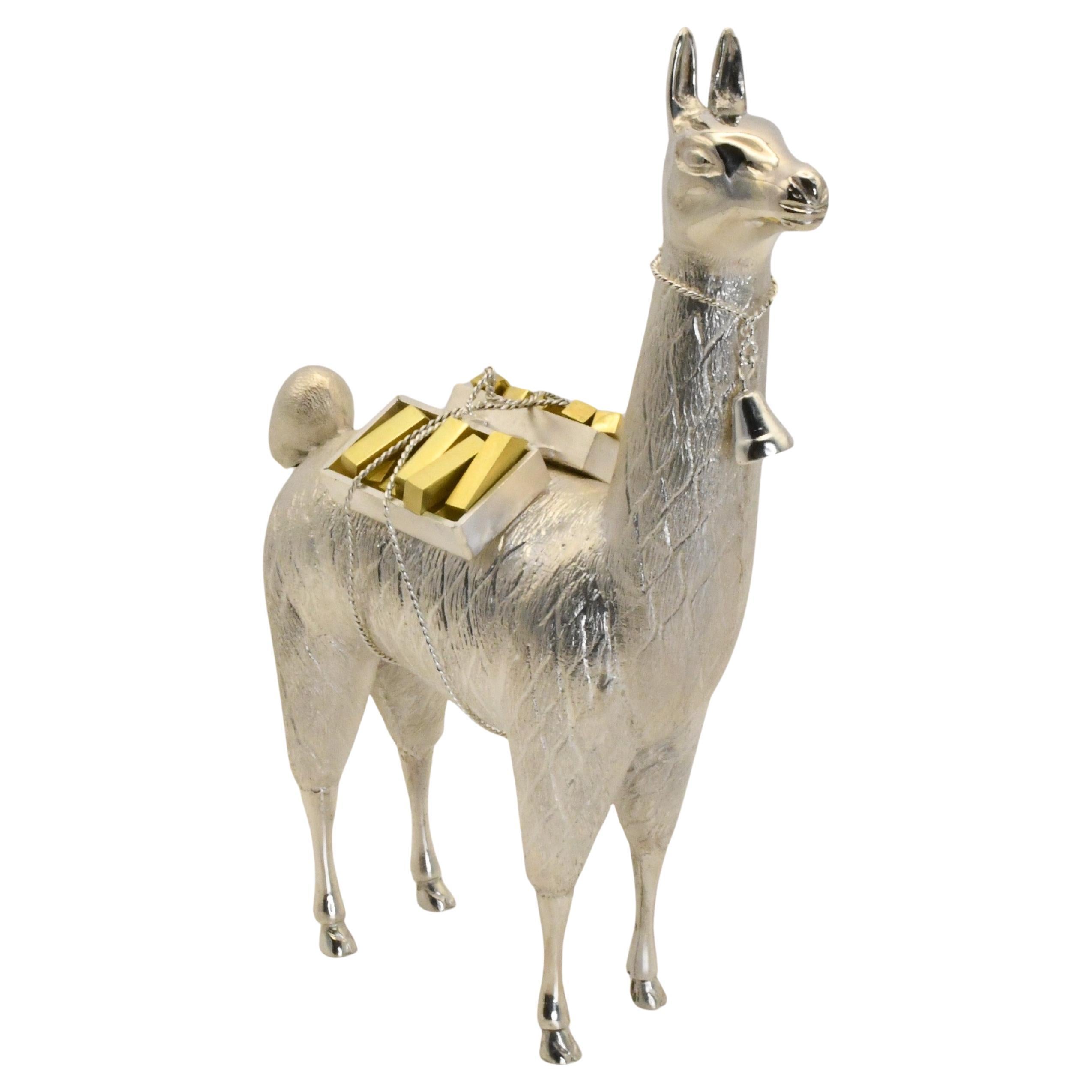 Statuetta di lama in argento 925
Profesionalmente completamente rinnovato.

Figura di bell'aspetto e ben realizzata. 
Completamente lucidato con un sacco di charme!

Verificato in modo indipendente come argento di purezza 925.

Vassoi in argento
