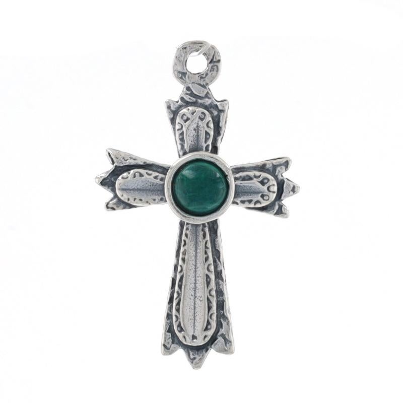 Metallgehalt: 925  Sterlingsilber

Informationen zu Stein

Natürlicher Malachit
Schliff: Runder Cabochon
Farbe: Grün

Thema: Kreuz, Glaube

Messungen

Höhe (ab stationärem Bügel): 1
