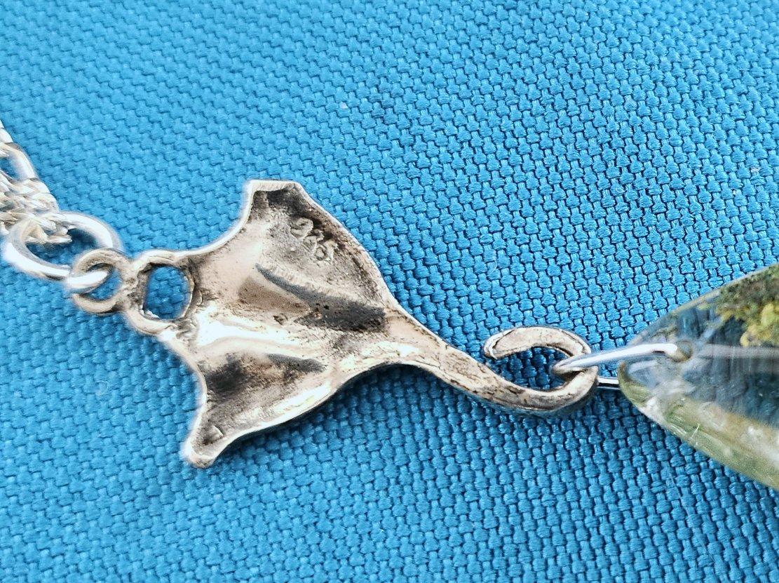 Sterling Silver Manta Ray/Bat Ray & Yellow/Green Quartz Crystal Pendant Necklace Bon état - En vente à Warrenton, OR