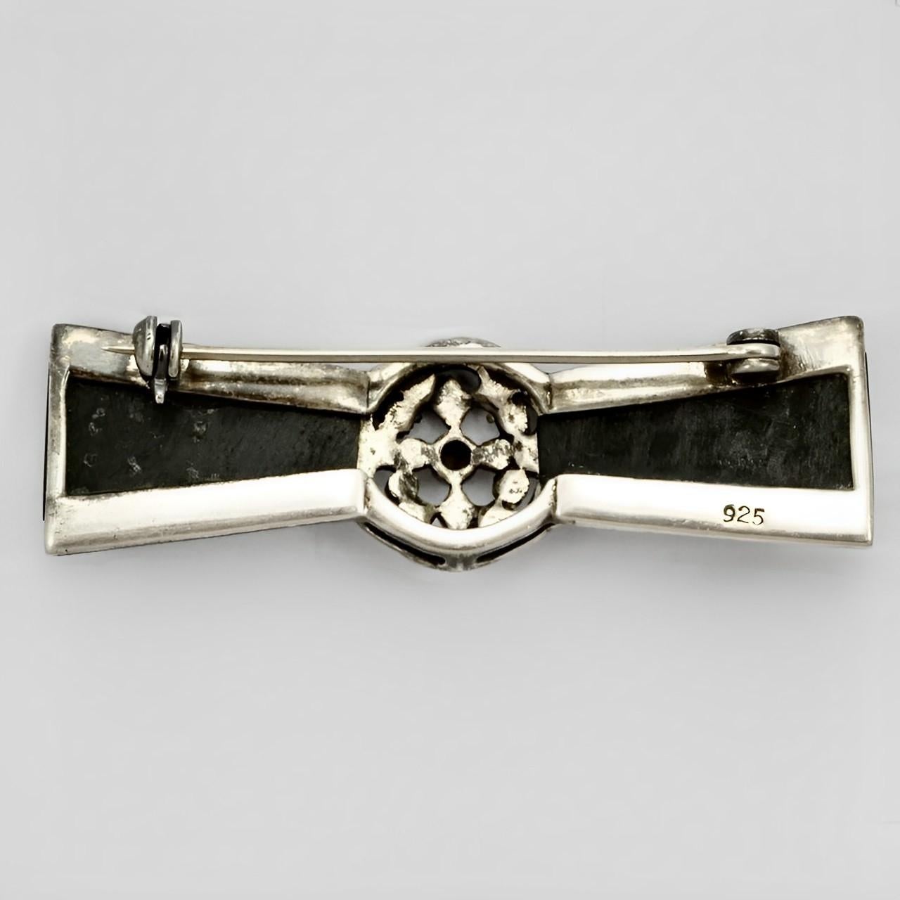 Sterling Silver Marcasite Black Enamel Black Glass Flower Brooch circa 1930s In Good Condition For Sale In London, GB