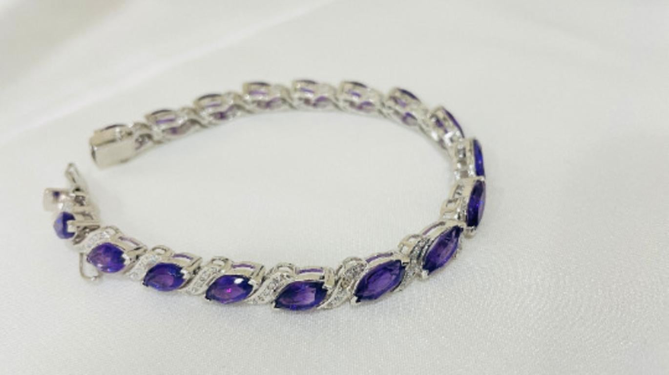 Bracelet cadeau pour femmes en argent sterling avec améthyste taille marquise Neuf - En vente à Houston, TX