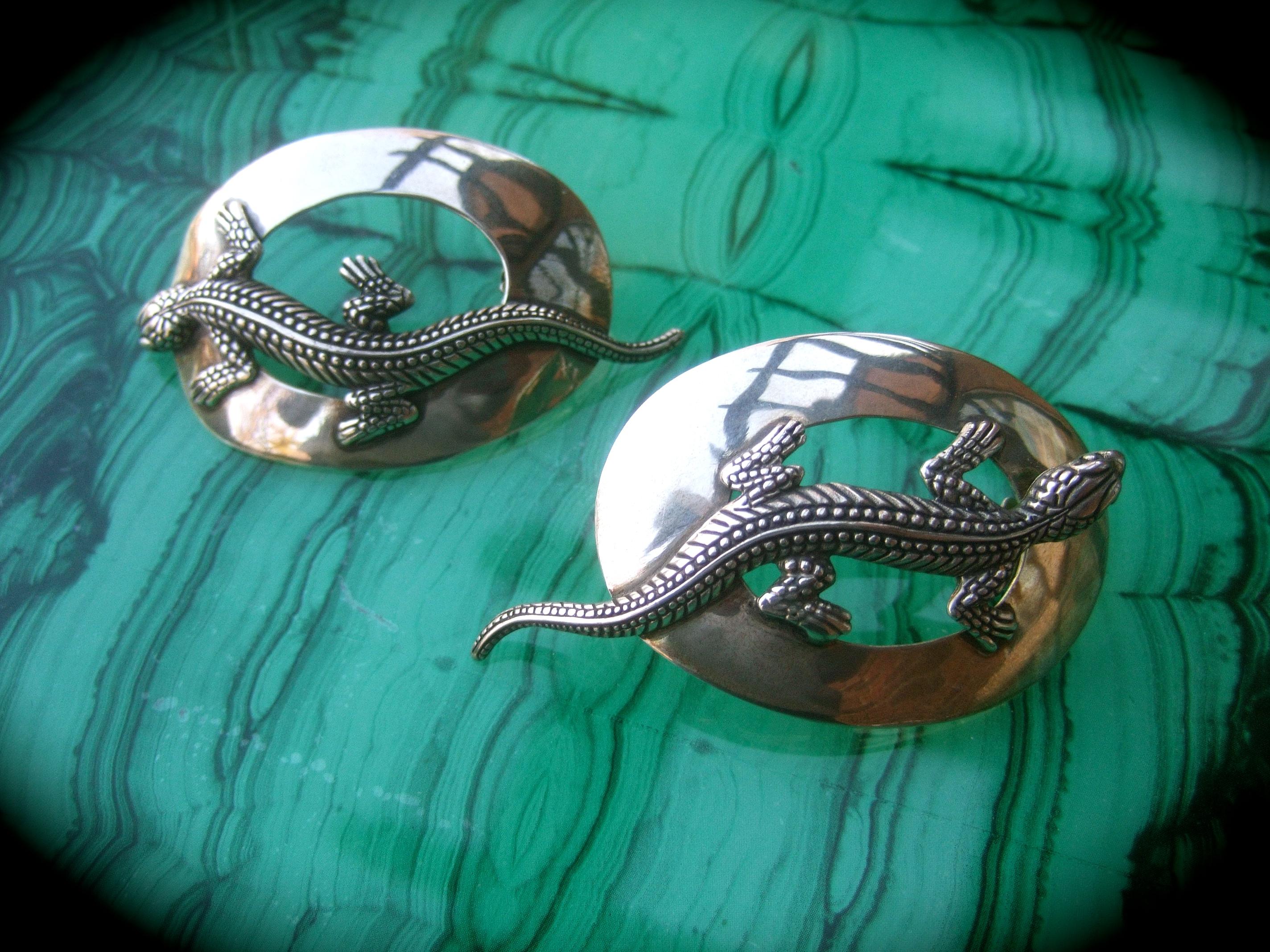 Sterling Silver Massive Figural Lizard Artisan Pierced Earrings c 1990 For Sale 4