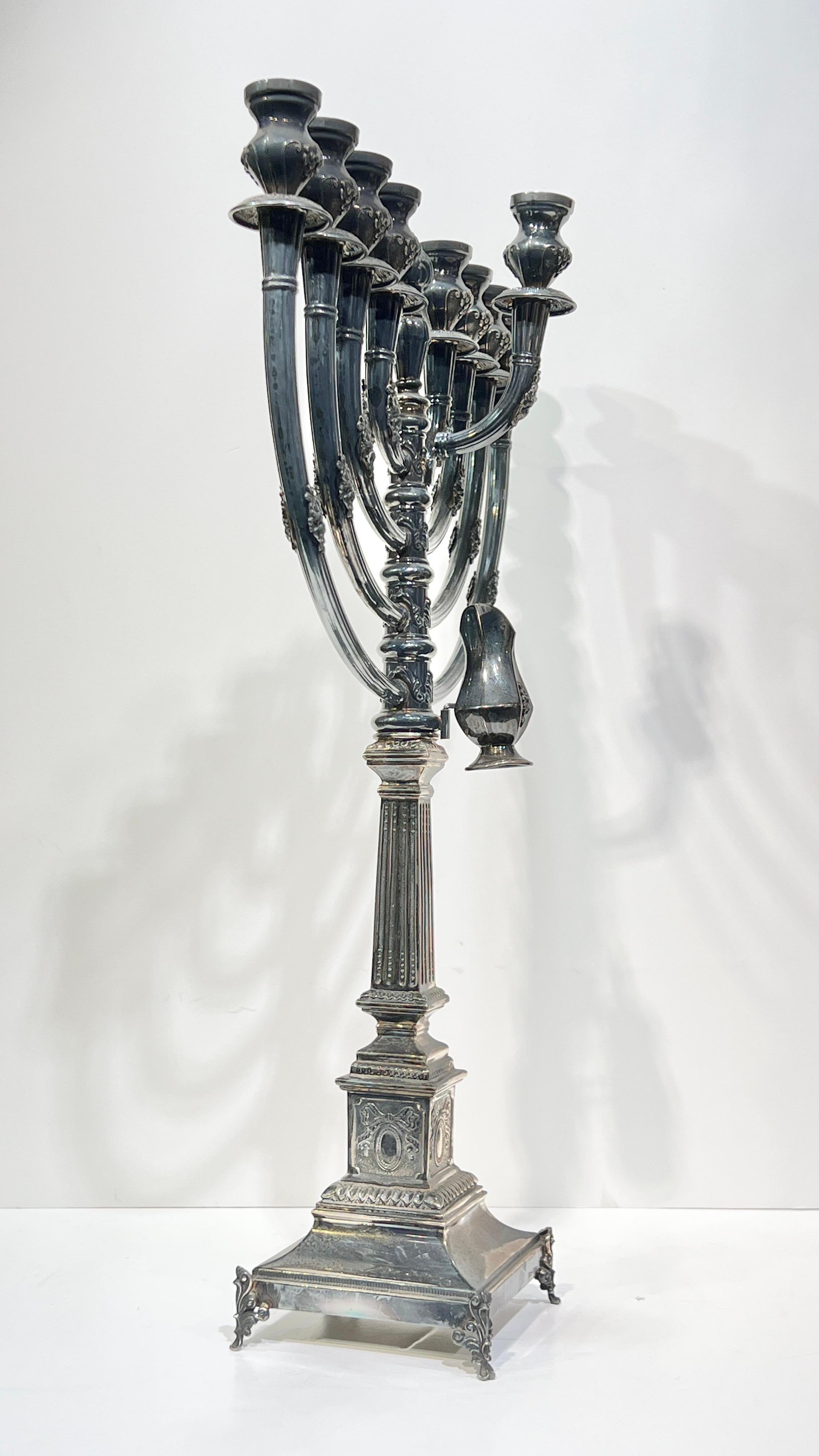 Sterling Silver Menorah im Zustand „Gut“ im Angebot in New York, NY