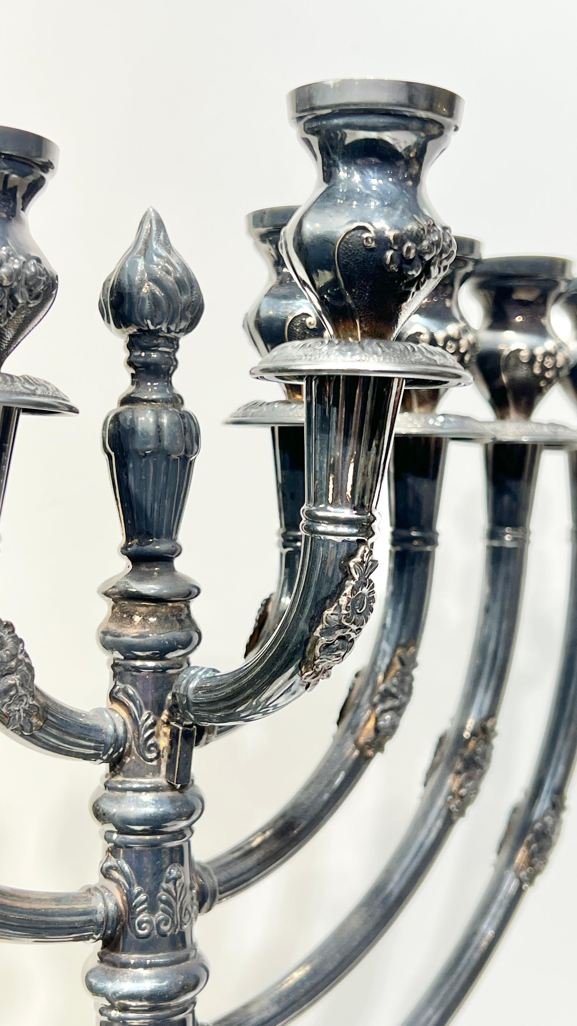 Sterling Silver Menorah (20. Jahrhundert) im Angebot