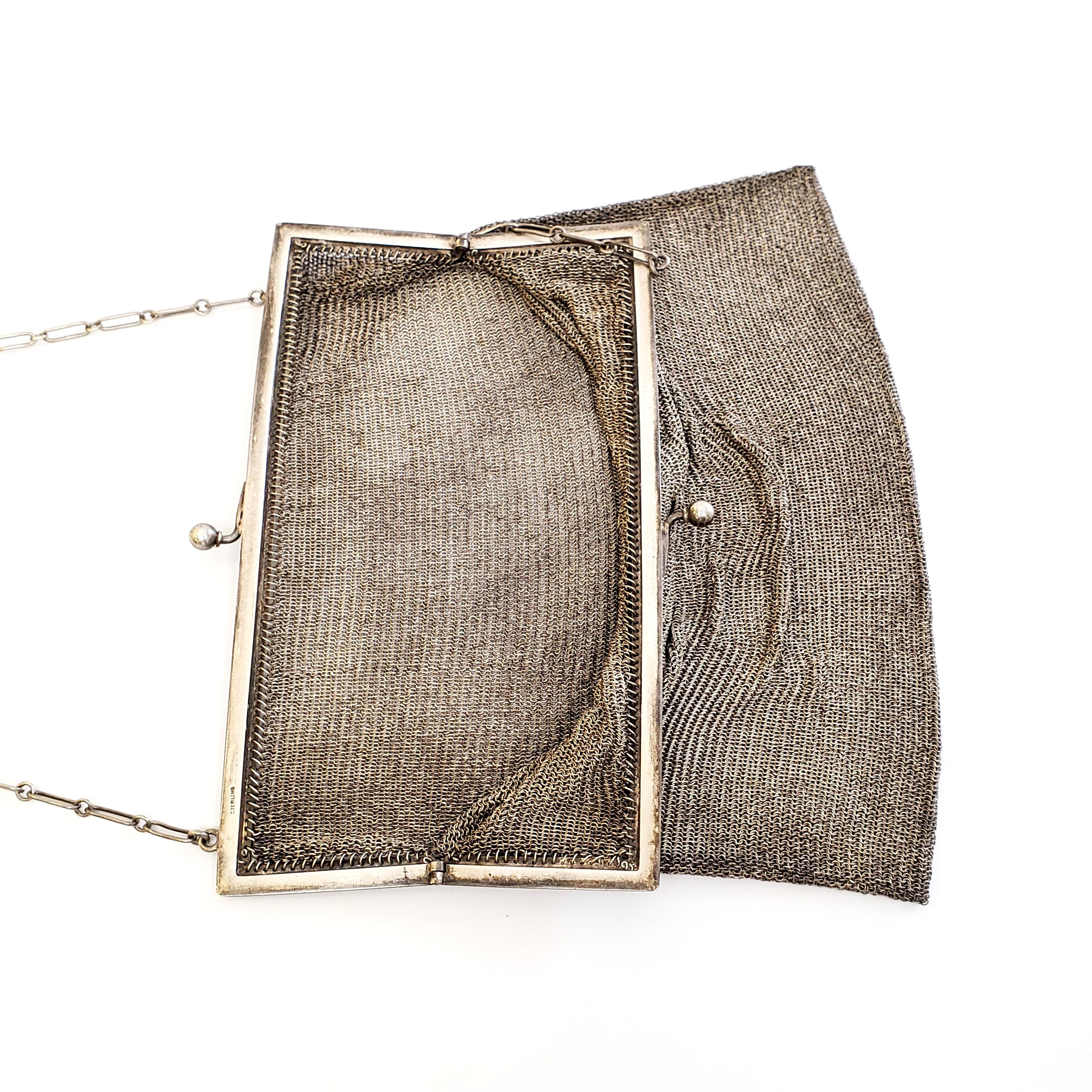 Sterling Silver Mesh Coin Purse with Monogram In Good Condition For Sale In Washington Depot, CT