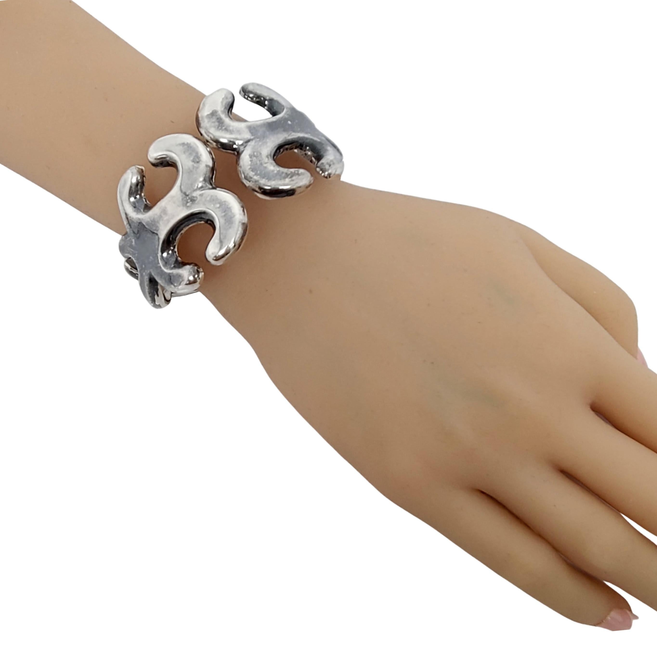 Sterling Silver Mexico Swirl Hinged Bracelet For Sale 5