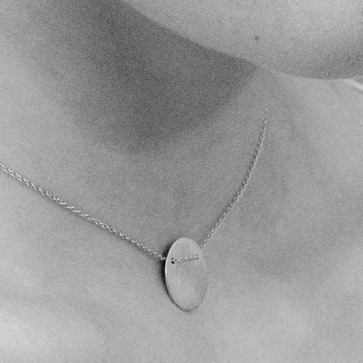 Sterling Silver Minimal Brushed Disk Necklace In New Condition For Sale In CLYDEBANK, GB