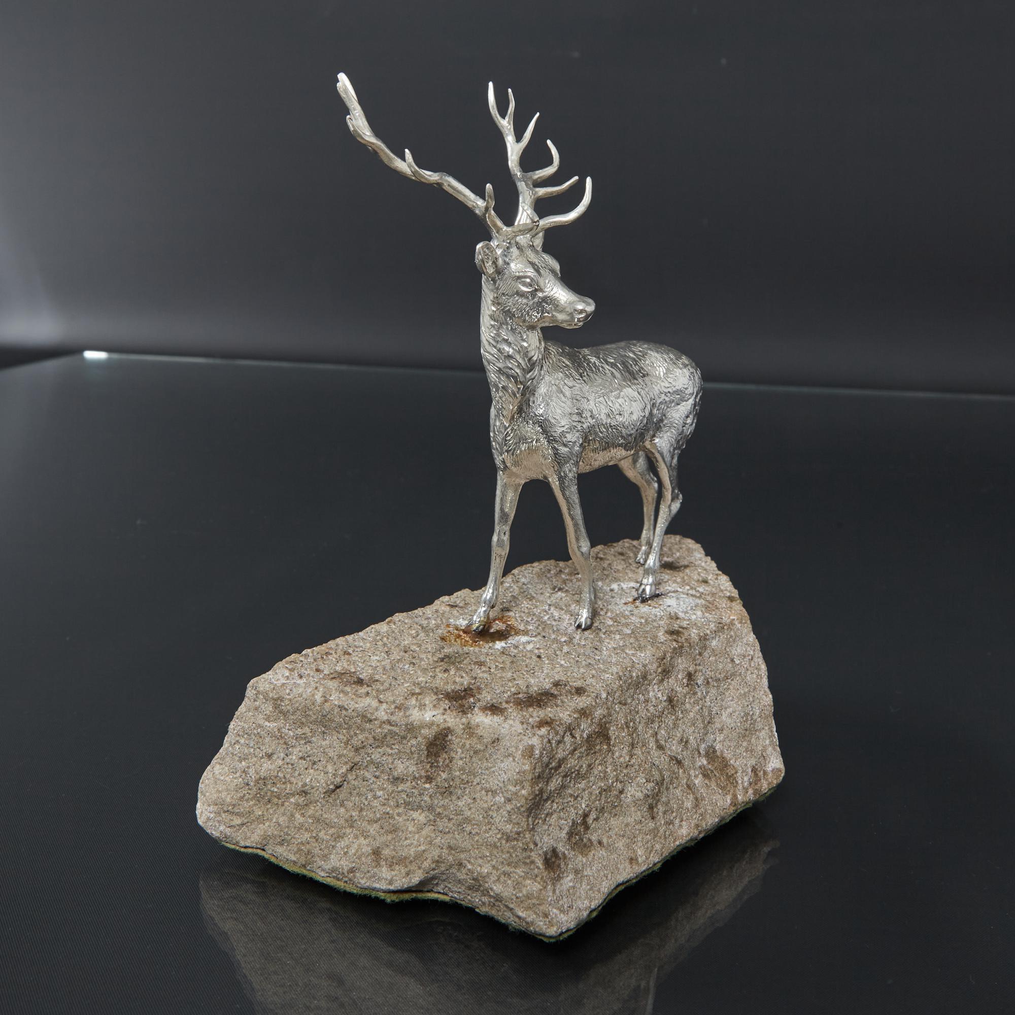 Sterling silver model of a 12 Point Royal Stag In Good Condition For Sale In London, GB