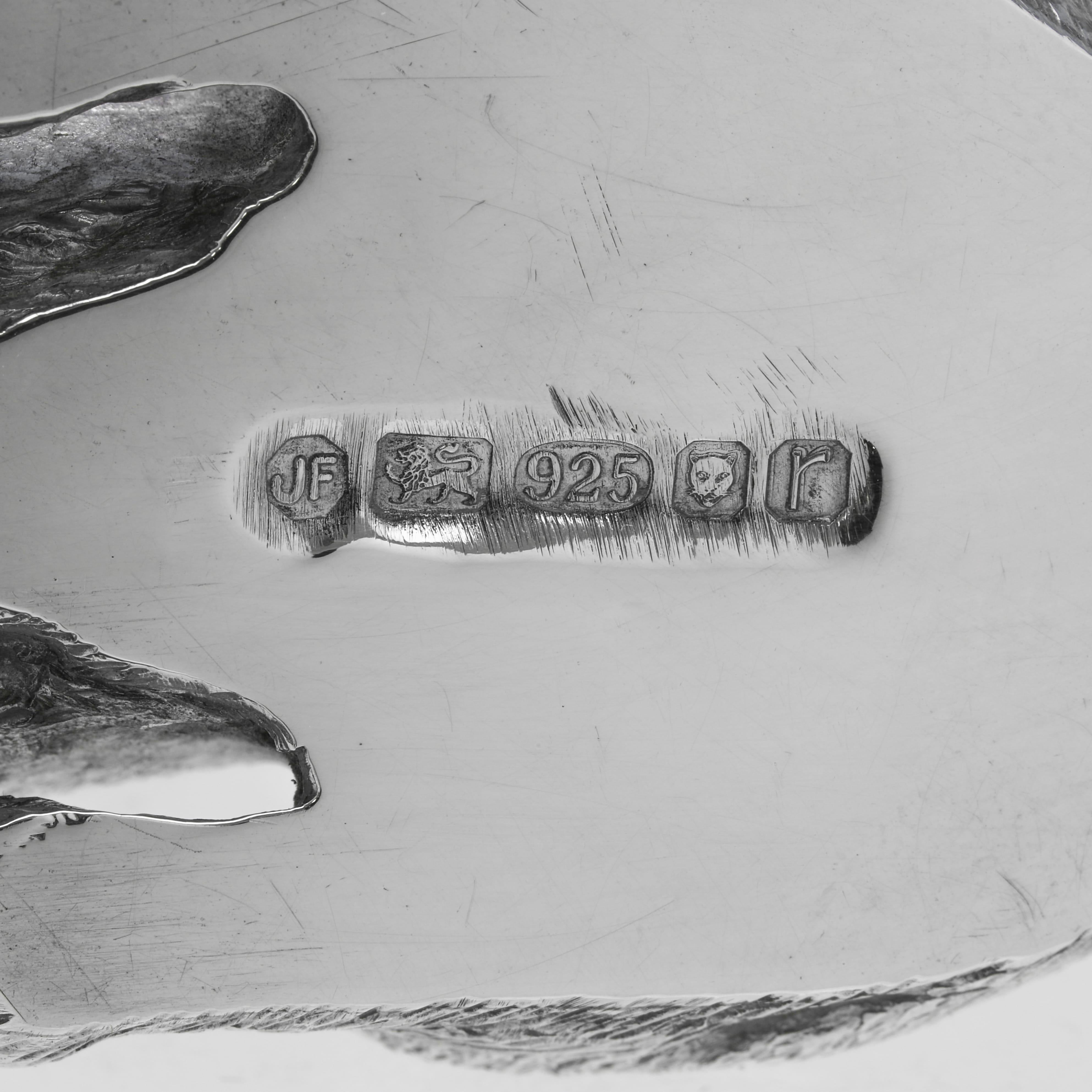 XXI secolo e contemporaneo Modello in argento sterling di un bassotto realizzato da I. Franks nel 2016 in vendita