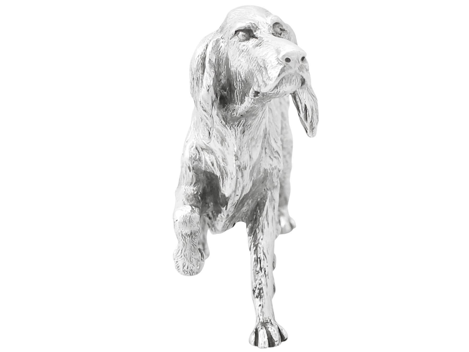 A fine contemporary cast English sterling silver model of a setter; part of our animal related silverware collection

This fine contemporary cast sterling silver ornament has been realistically modelled in the form of a Irish setter.

This