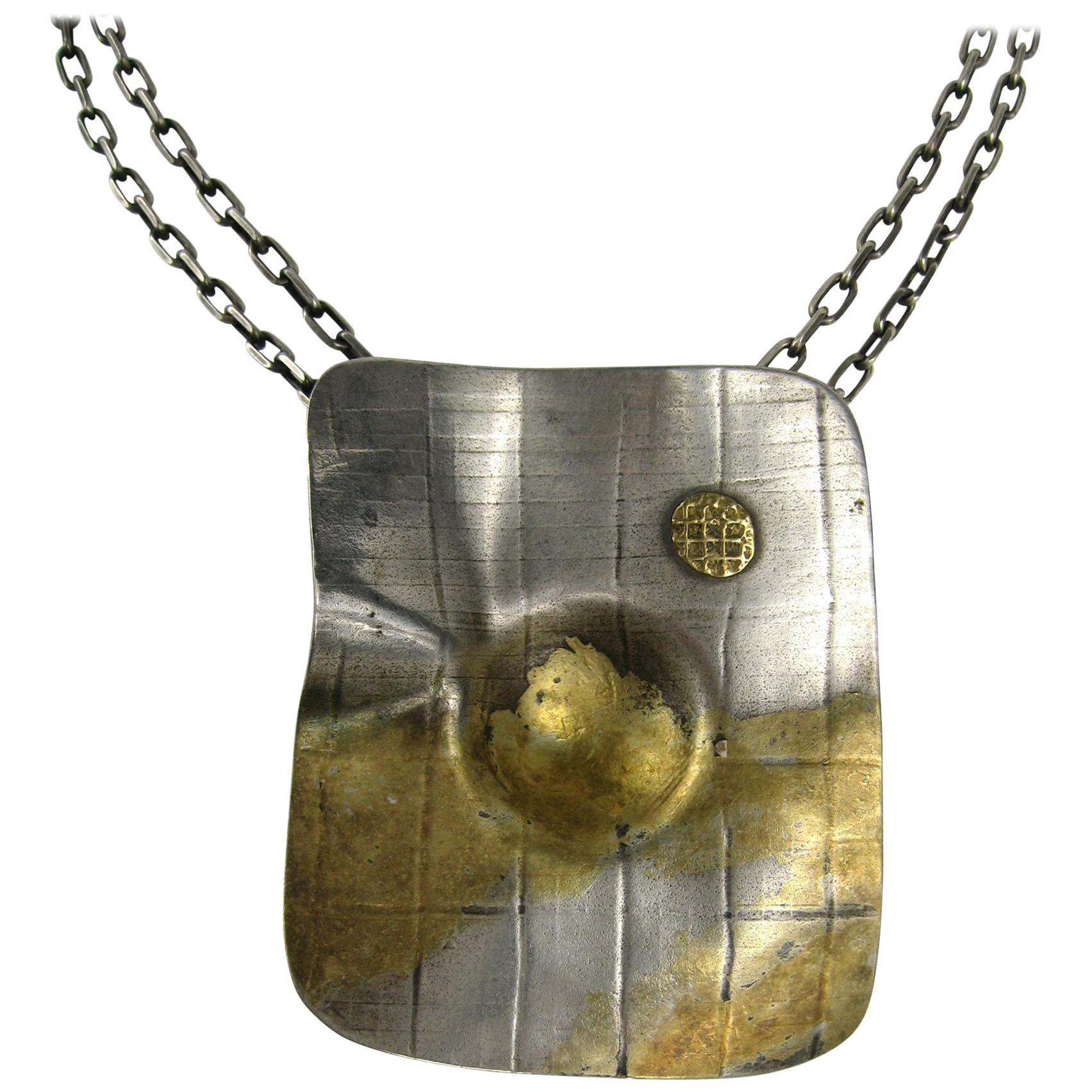 Modernistische Halskette aus Sterlingsilber mit handgefertigtem Anhänger, Gold Wash 