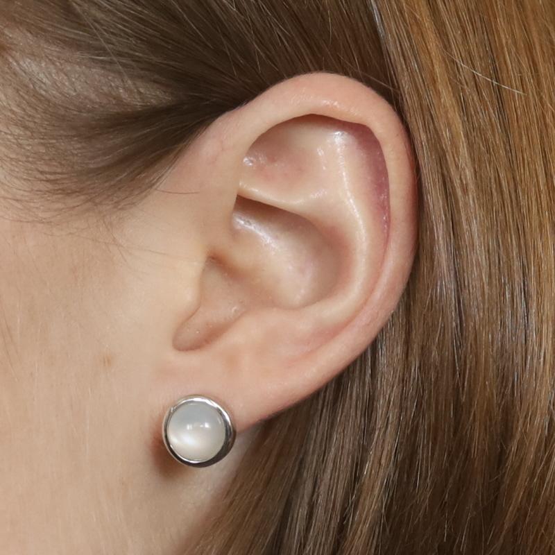 Round Cut Sterling Silver Moonstone Stud Earrings - 925 Round Cabochon Pierced For Sale