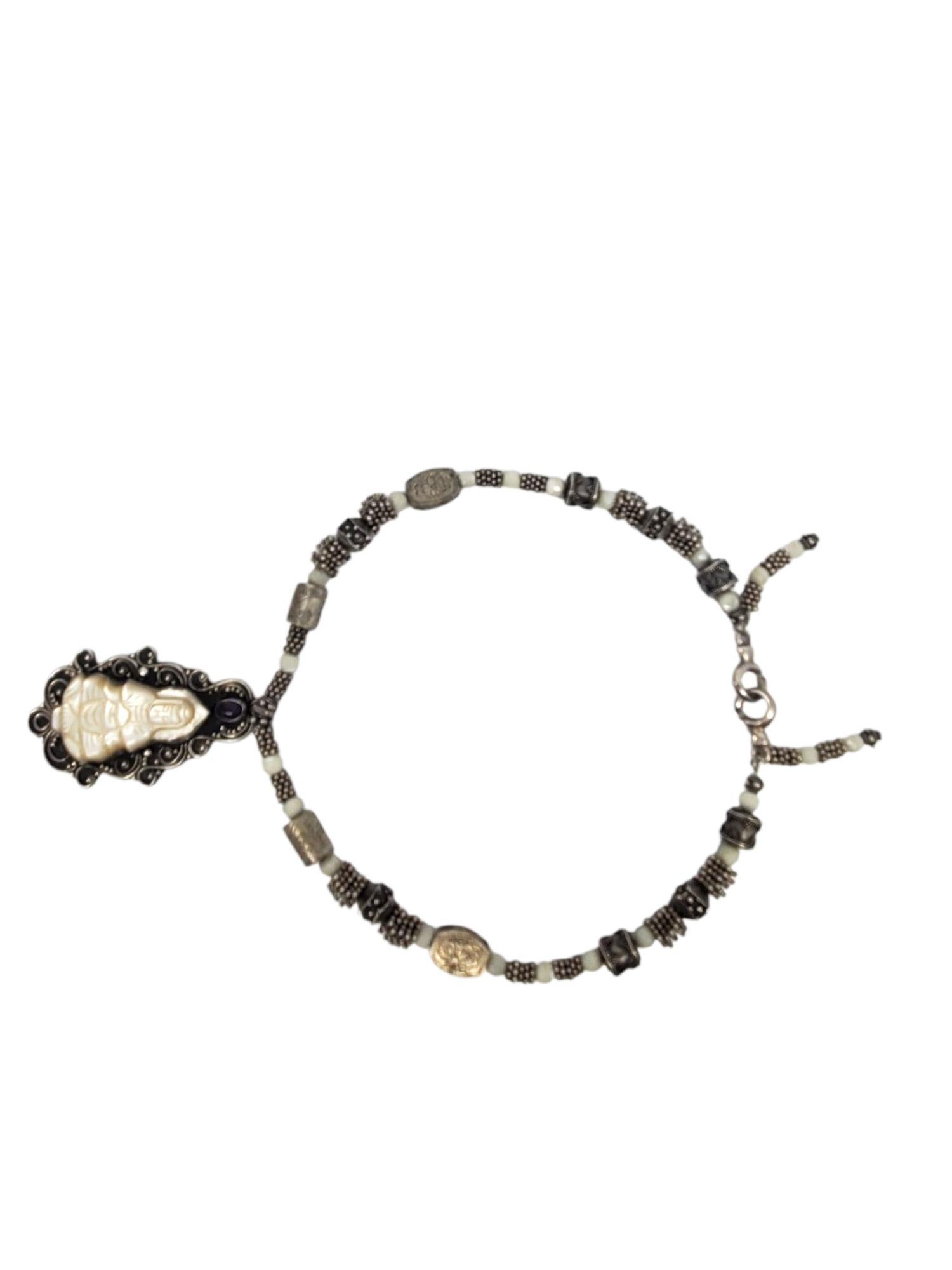Collana con ciondolo Buddha in argento Sterling Madreperla #21331 In condizioni buone in vendita a Washington Depot, CT