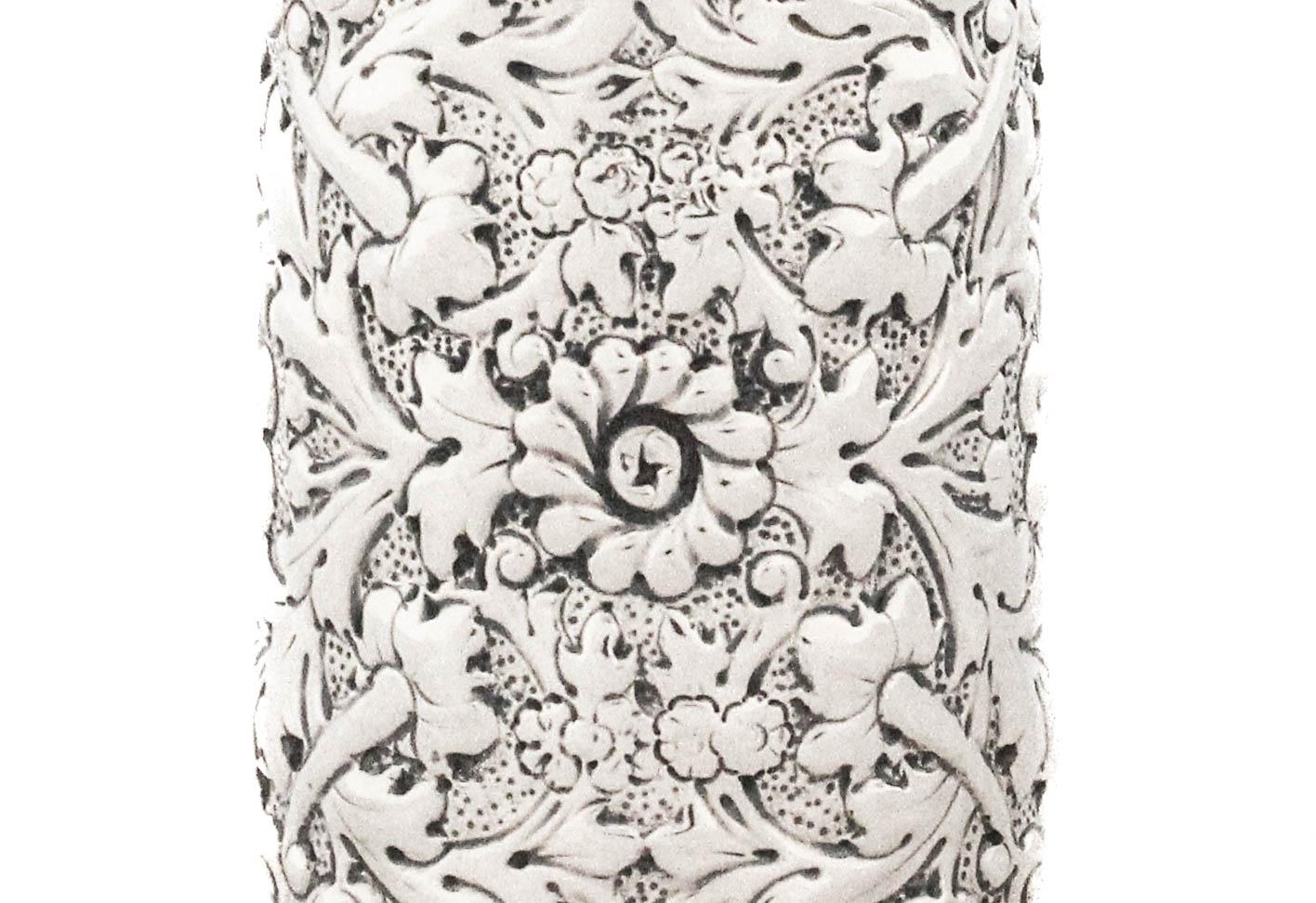 Metà XIX secolo Muflone d'argento, Inghilterra 1843 in vendita