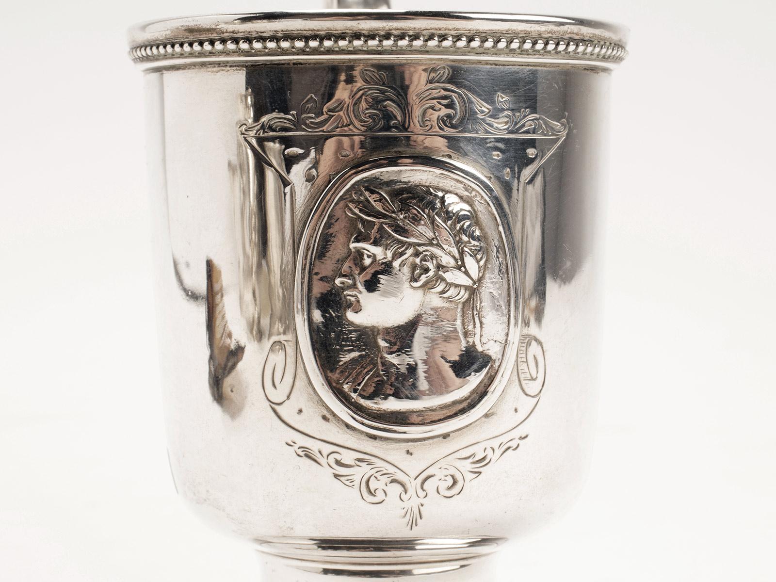 Taza de plata de ley con la efigie de César, Bigelow Kennard & Co, Boston 1880. en Bueno estado para la venta en Milan, IT