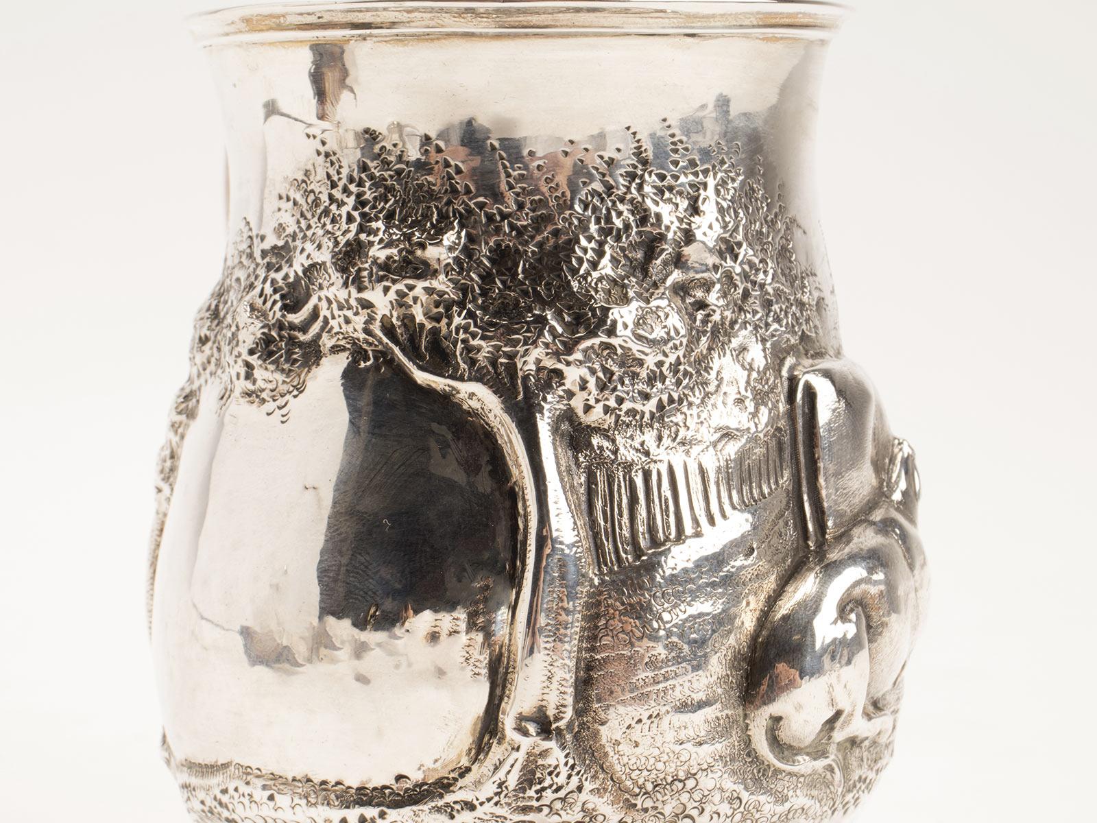 19th Century Sterling silver mug, Henry Holland London depicting grazing cows, 1856. For Sale