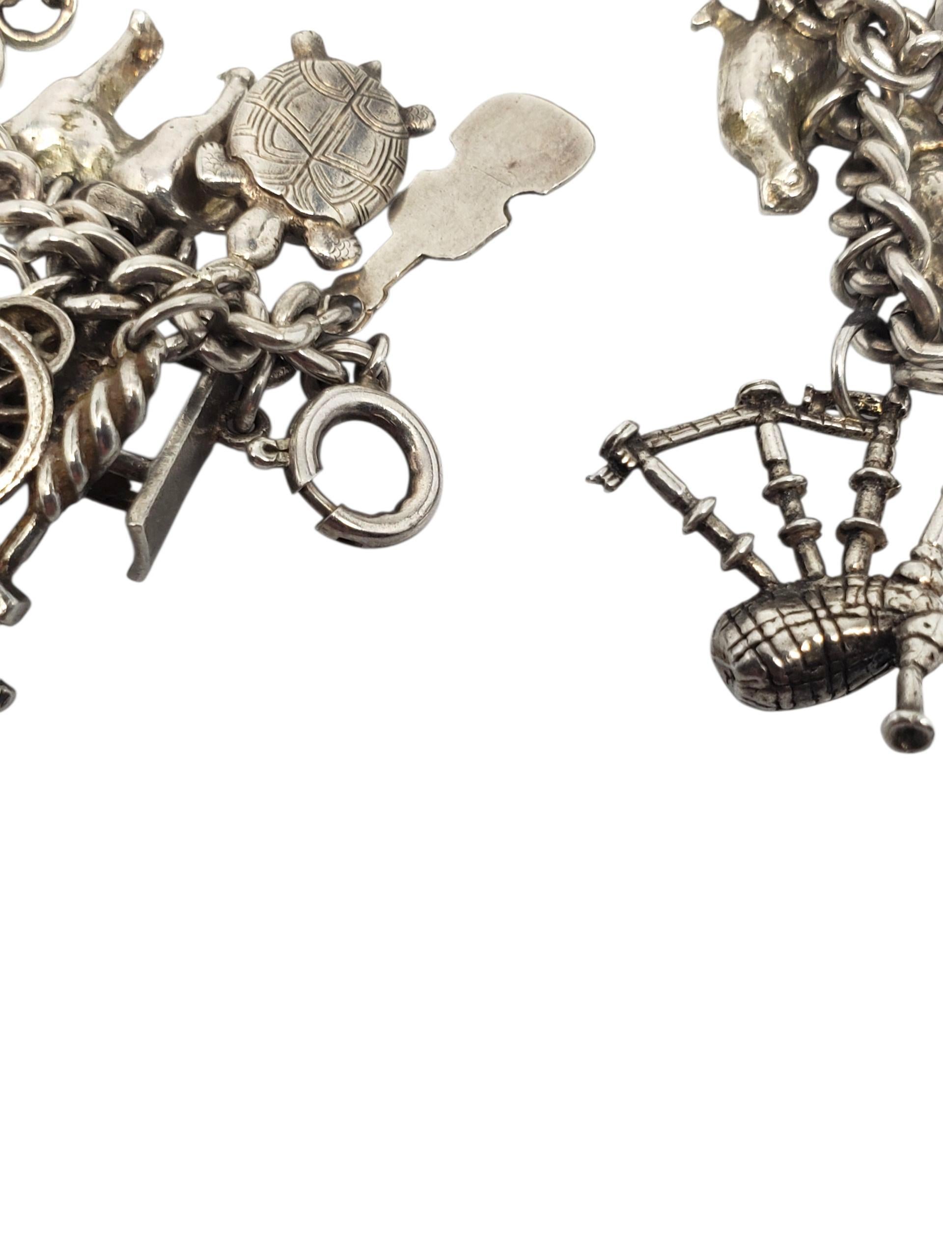 Bracciale con charms multipli in argento 925 #22674 In condizioni buone in vendita a Washington Depot, CT