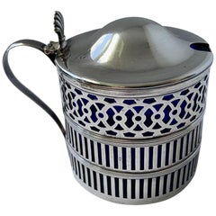 Pot à moutarde en argent sterling avec un revêtement en verre bleu cobalt par Webster Co.