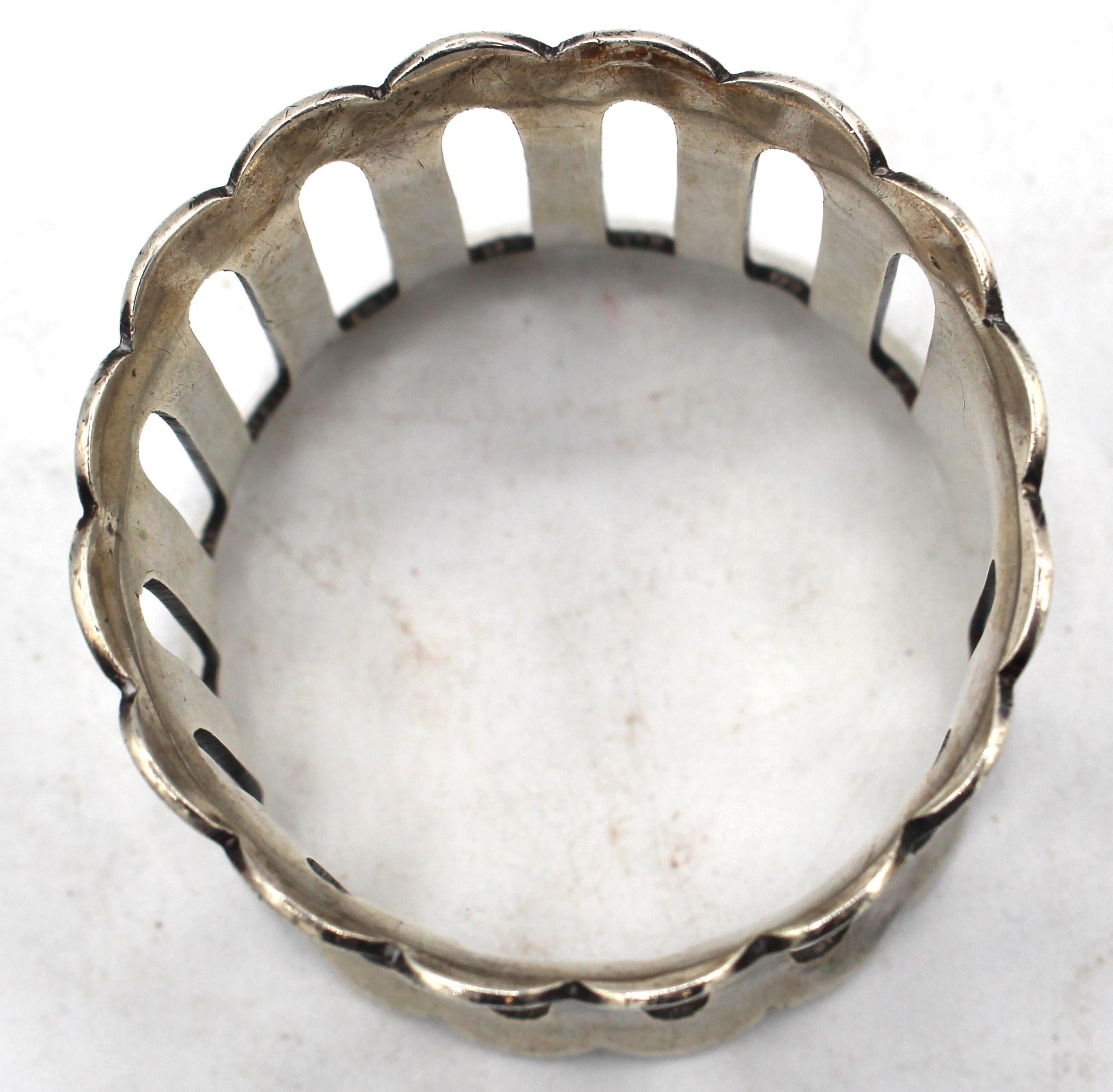 Servilletero de plata de ley, 1908, Sheffield, Inglaterra en Bueno estado para la venta en Chapel Hill, NC