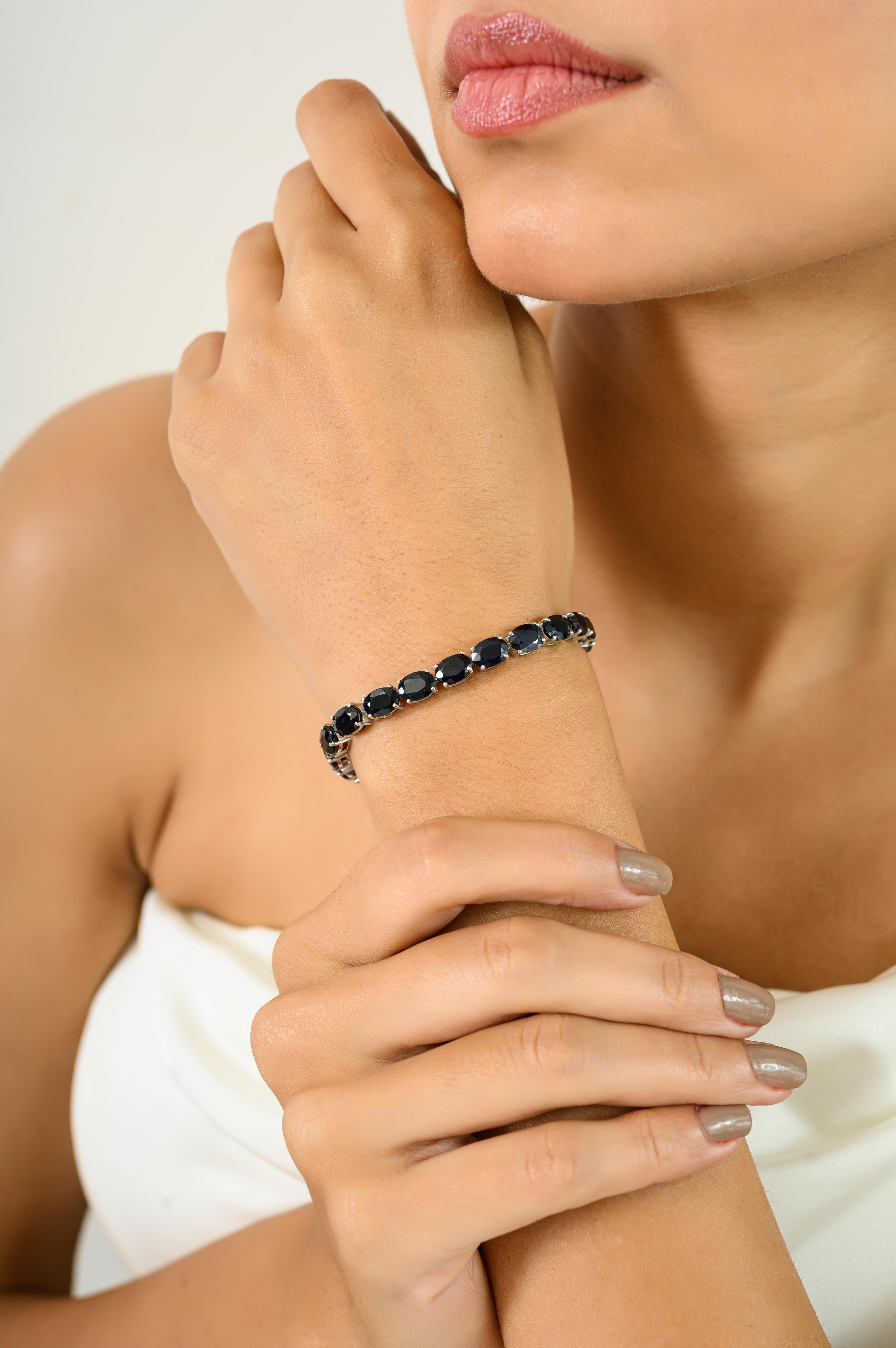 Bracciale tennis in argento Sterling con zaffiro blu taglio ovale Nature Gioielli in zaffiro in vendita 2